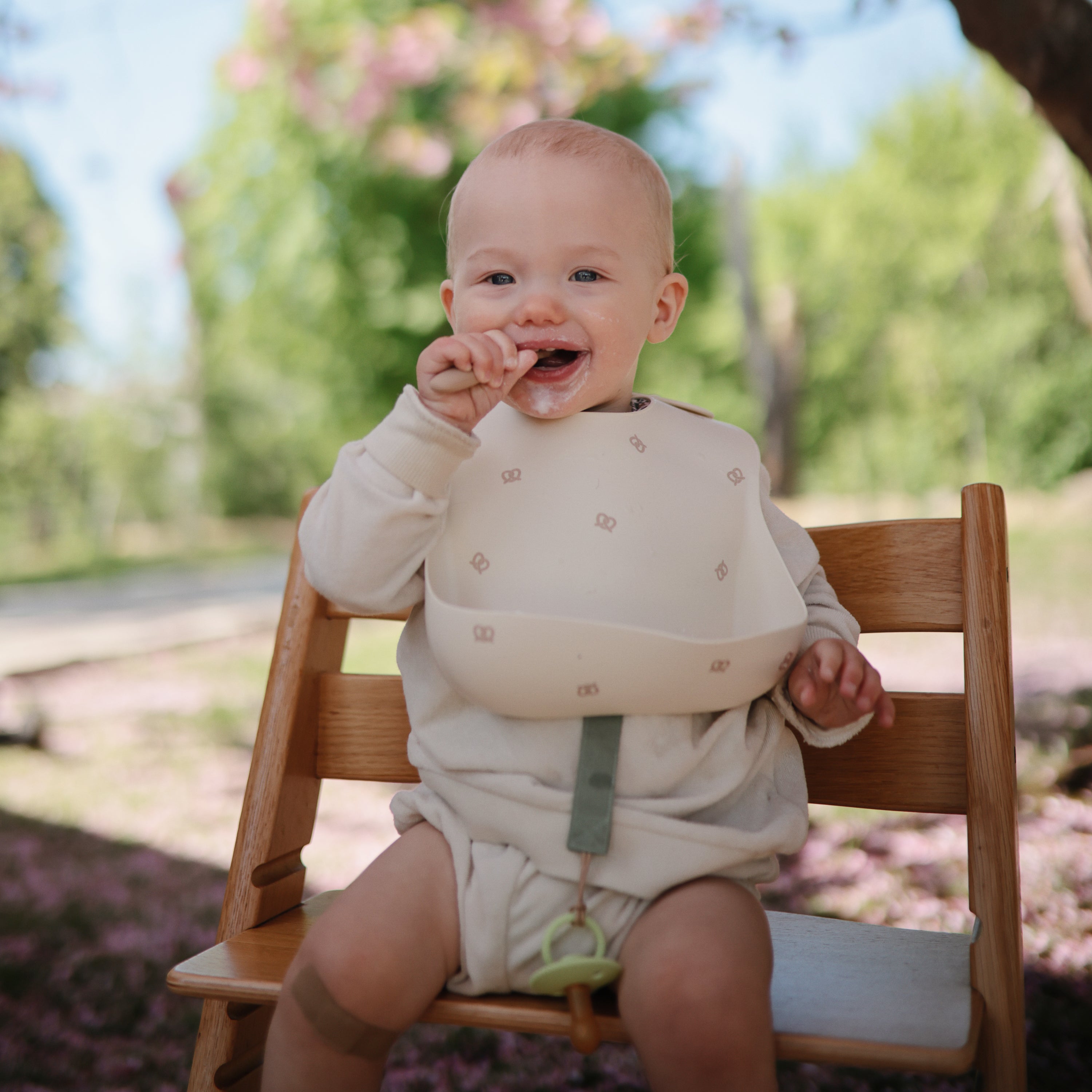 Silicone Baby Bib {Drop Ship}