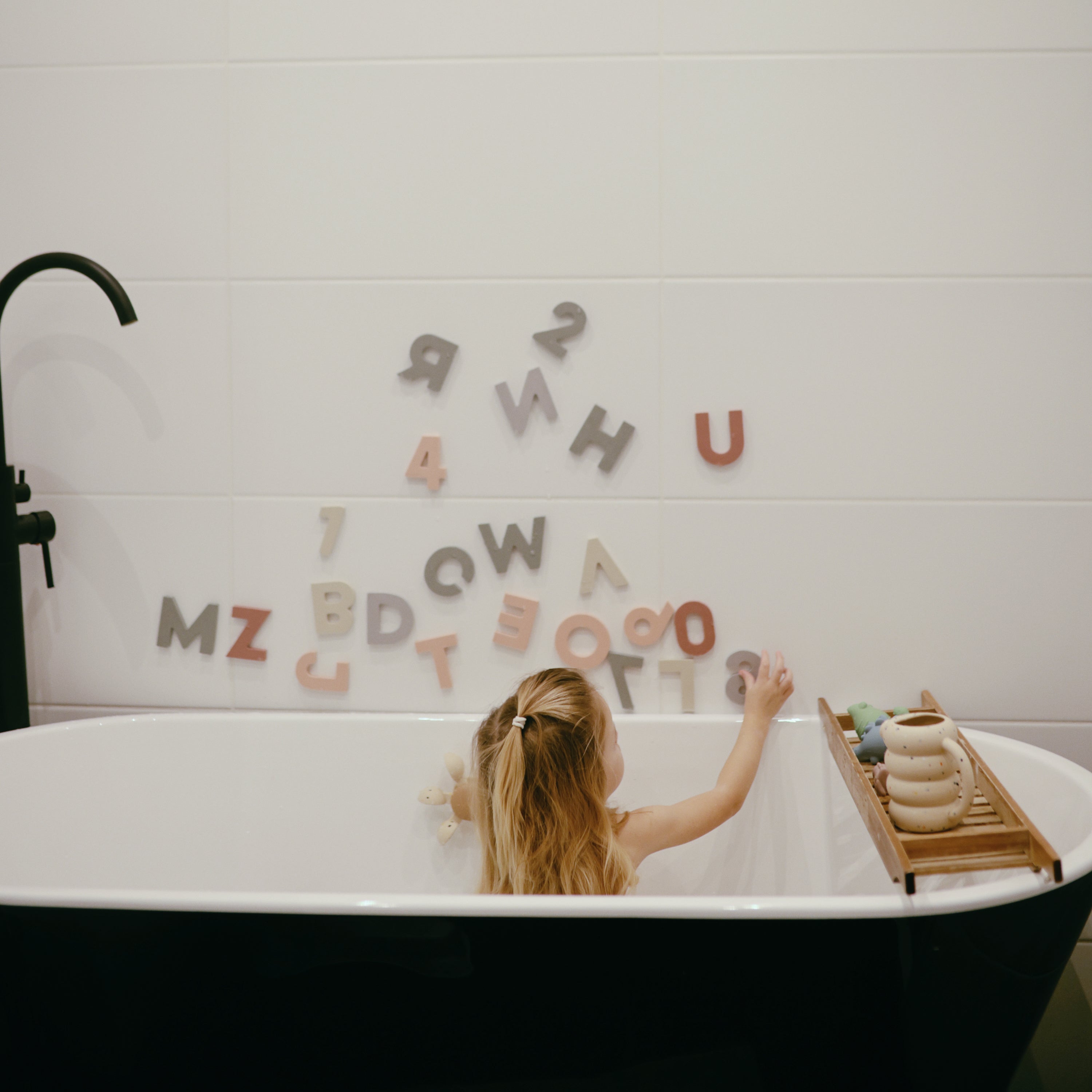 Letters & Numbers Bath Play Set {Drop Ship}