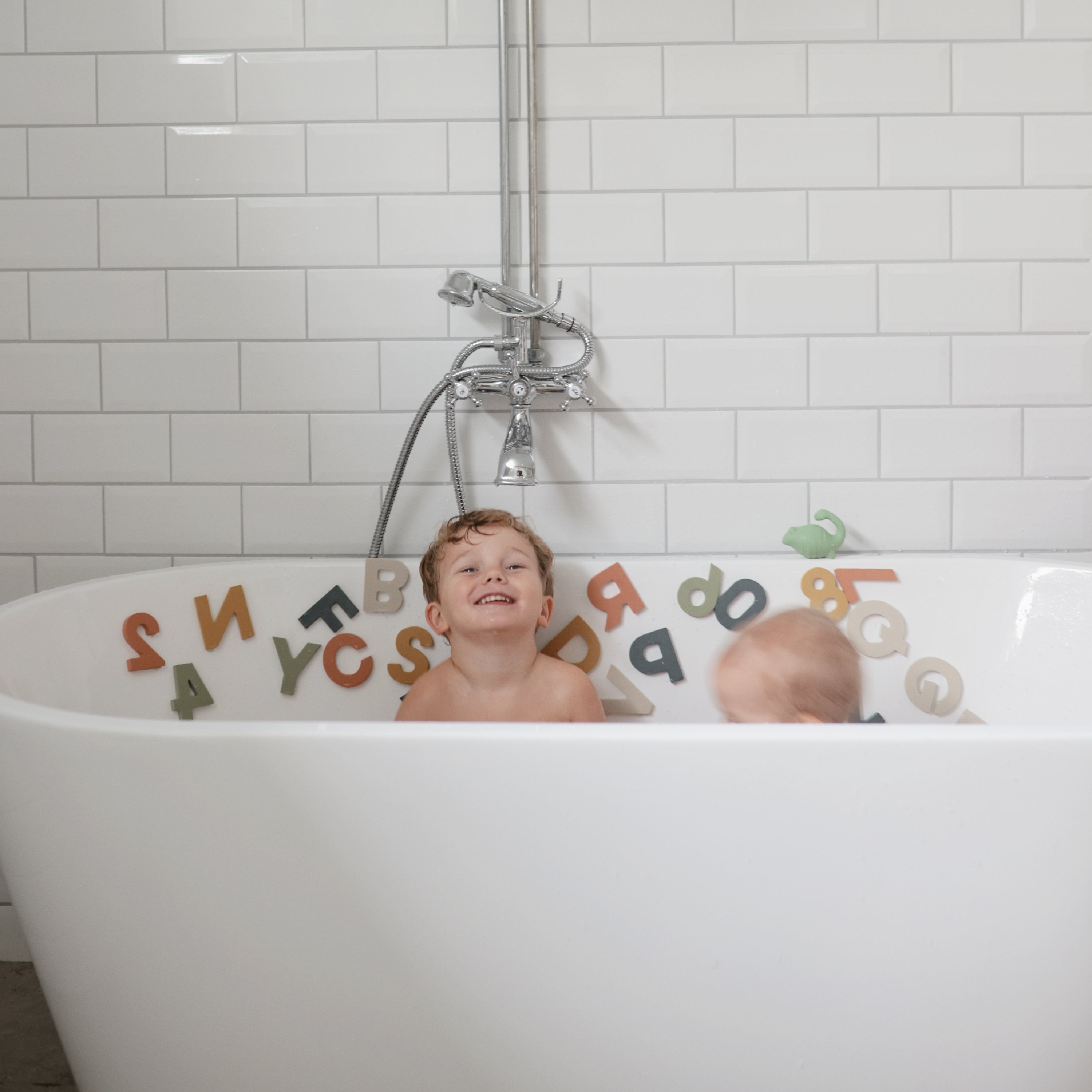 Letters & Numbers Bath Play Set {Drop Ship}