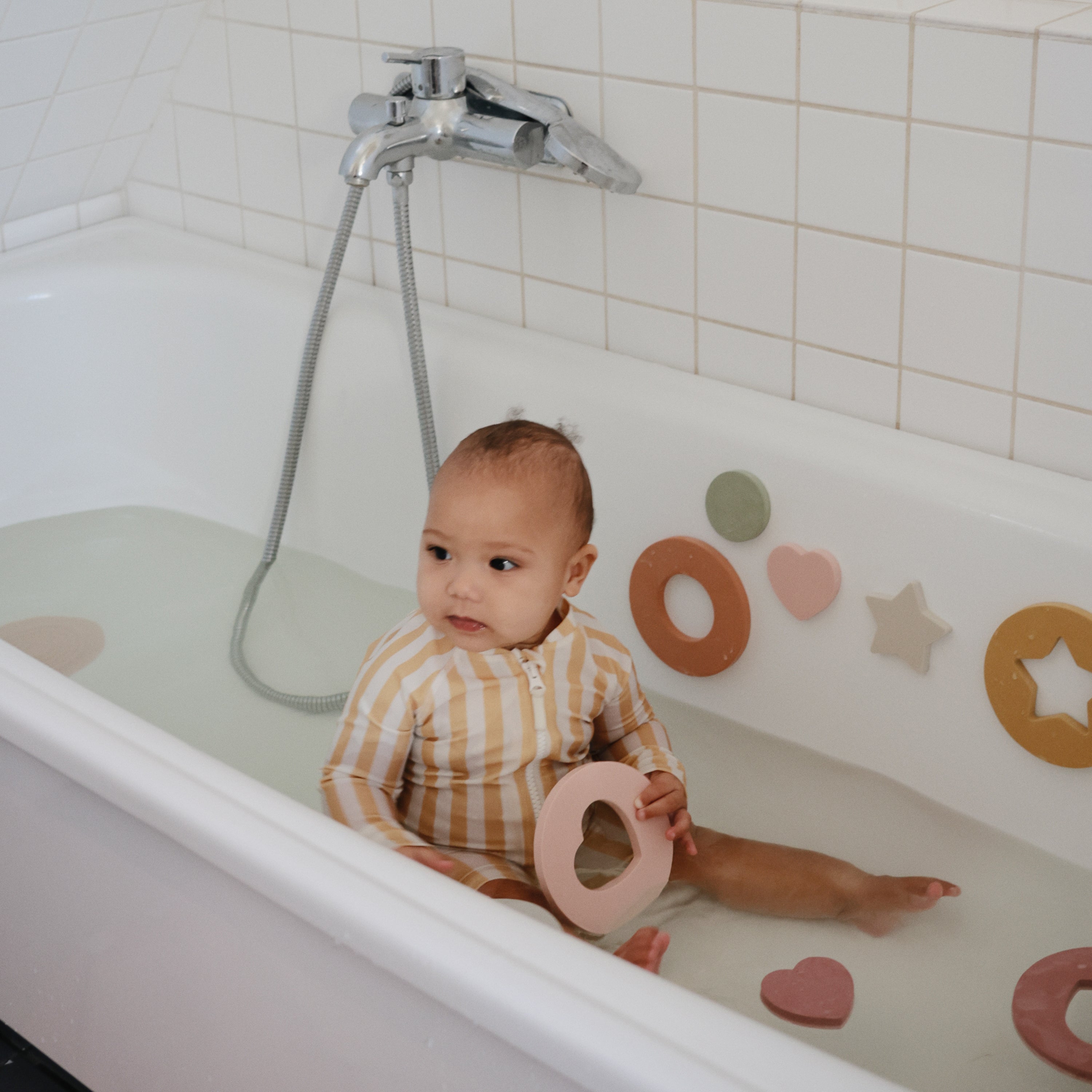 Foam Bath Puzzle {Drop Ship}