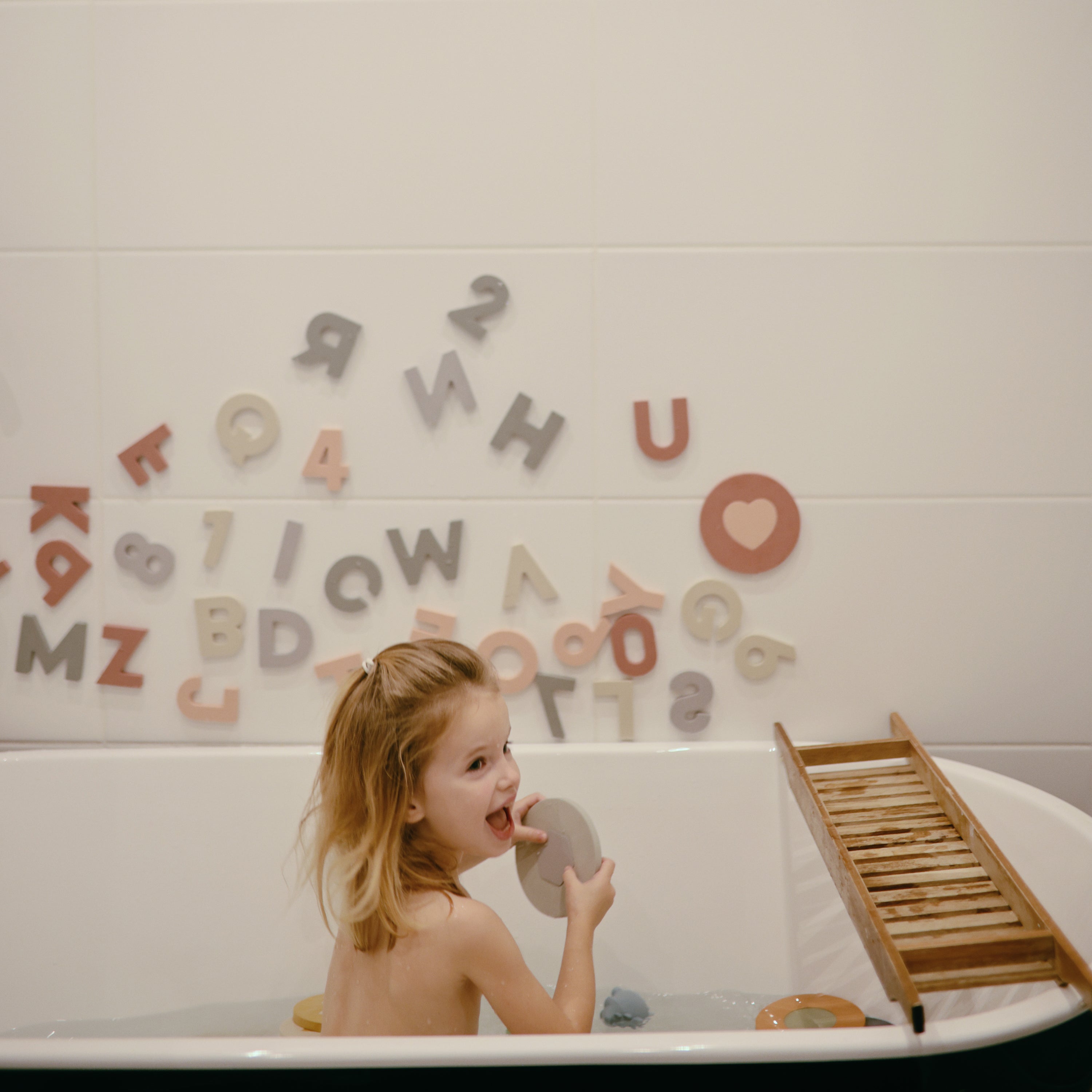 Foam Bath Puzzle {Drop Ship}