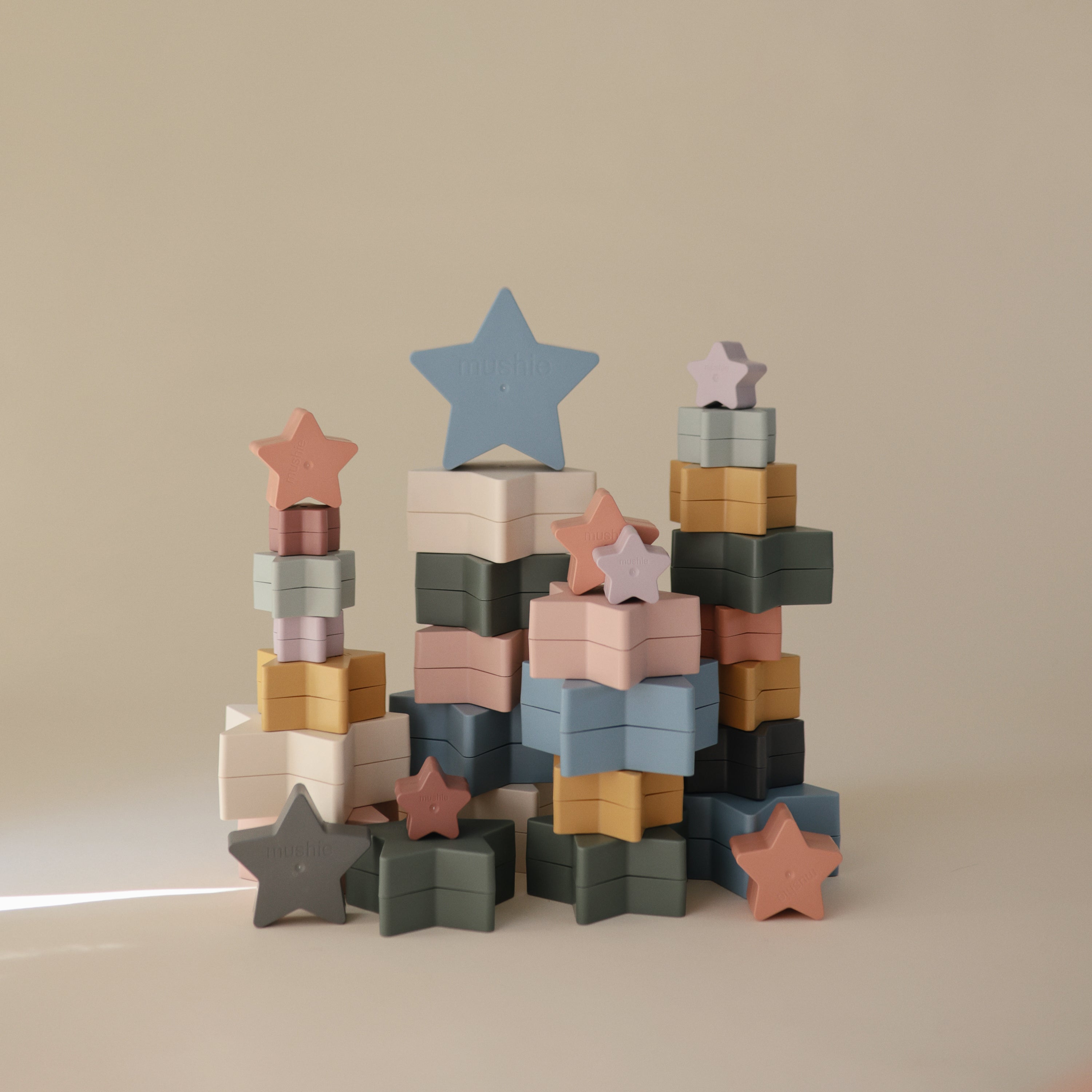 Nesting Stars Toy {Drop Ship}