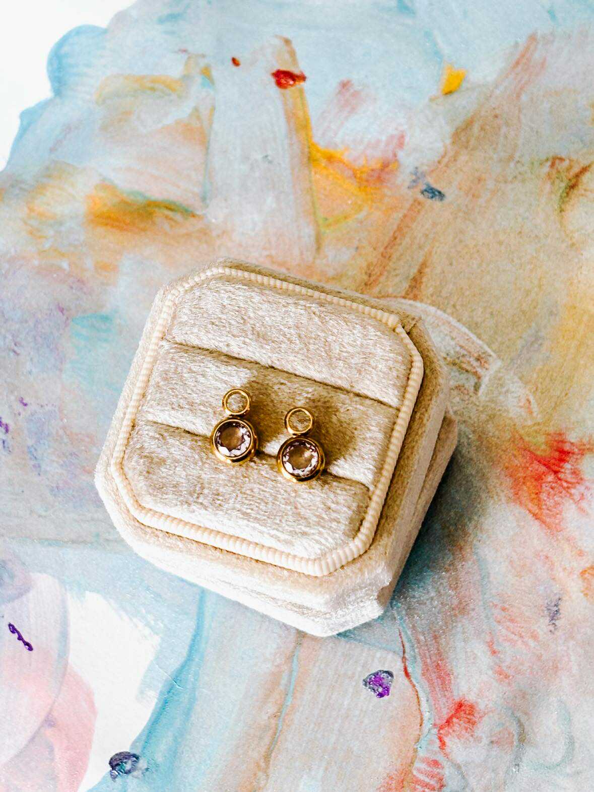 Alexandrite Halo - (Charms)