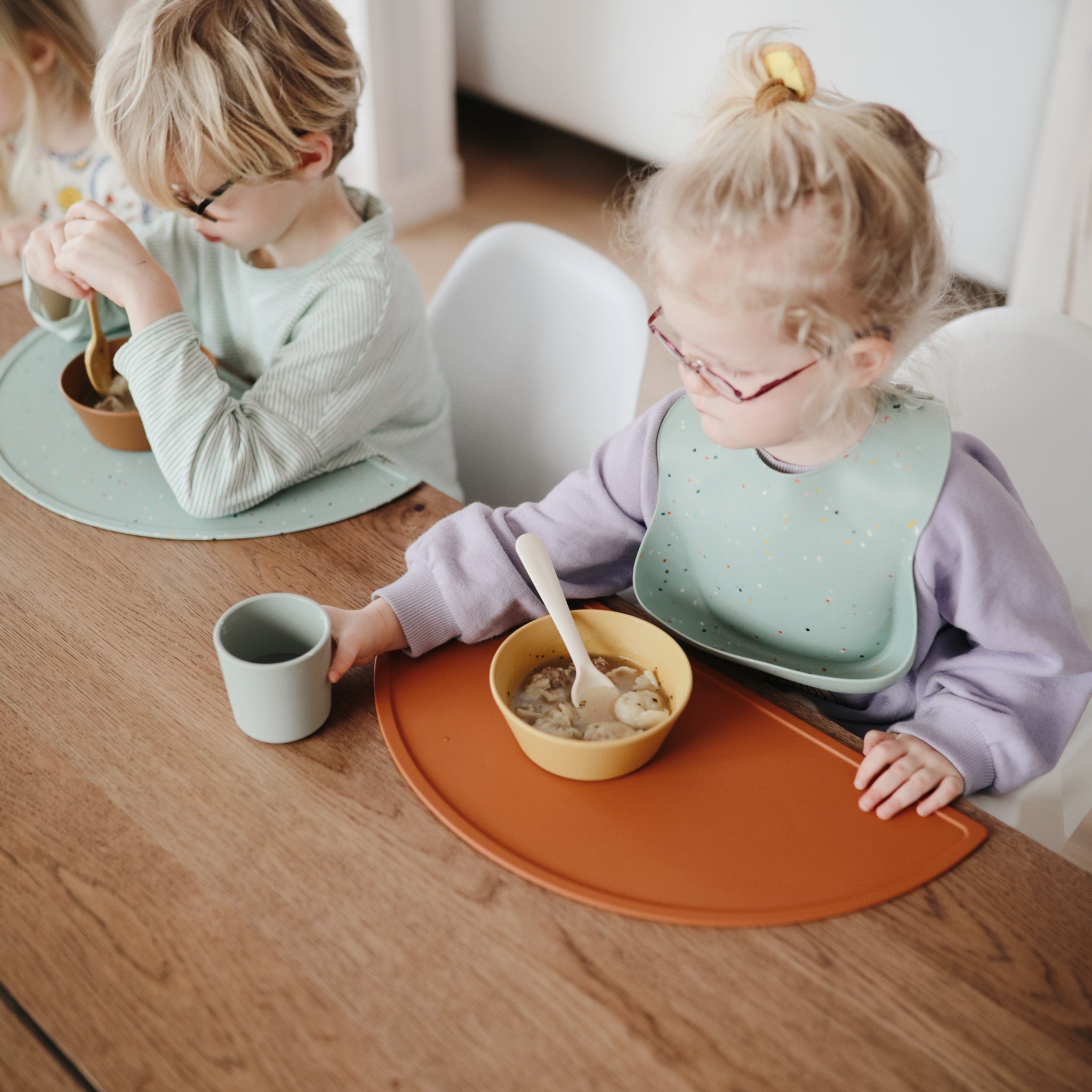 Silicone Placemat {Drop Ship}