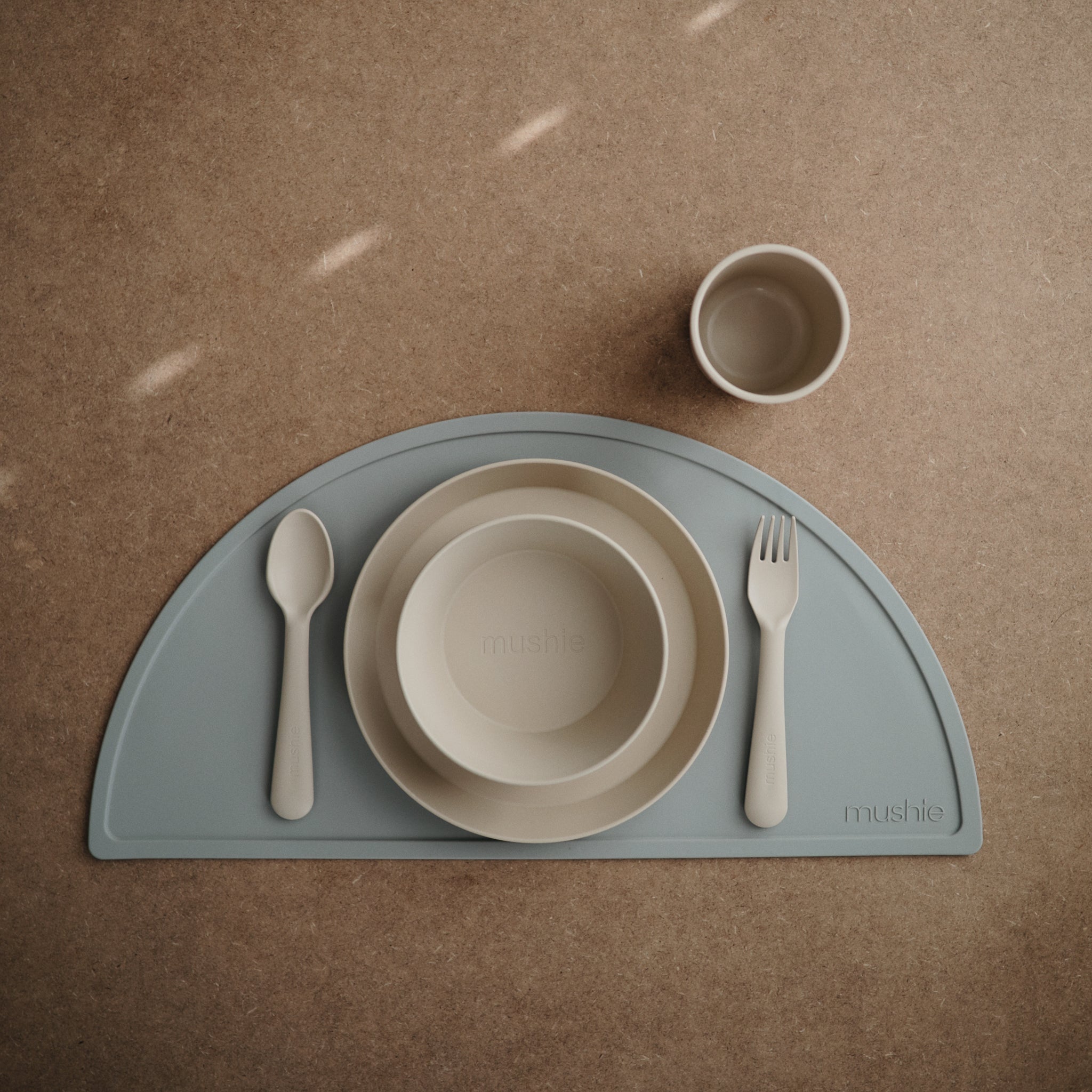 Round Dinnerware Plates {Drop Ship}