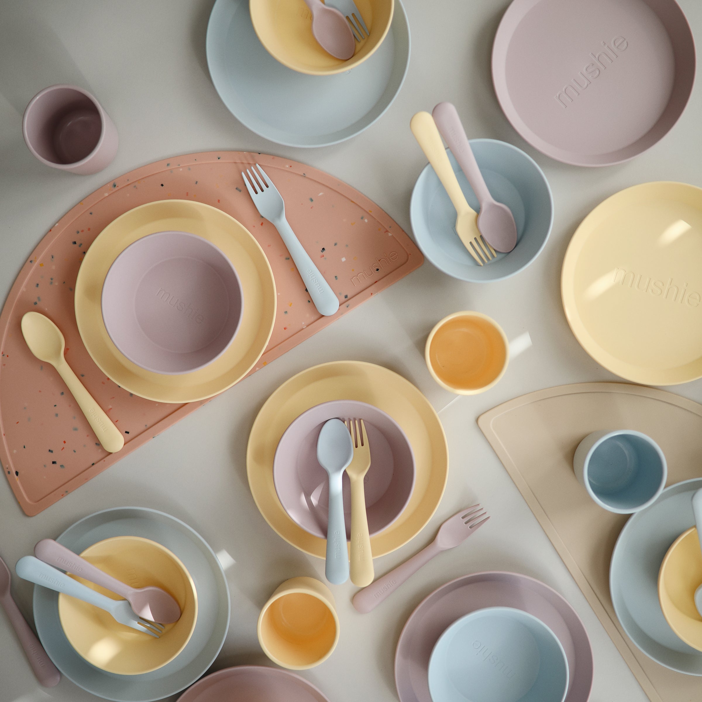 Round Dinnerware Plates {Drop Ship}
