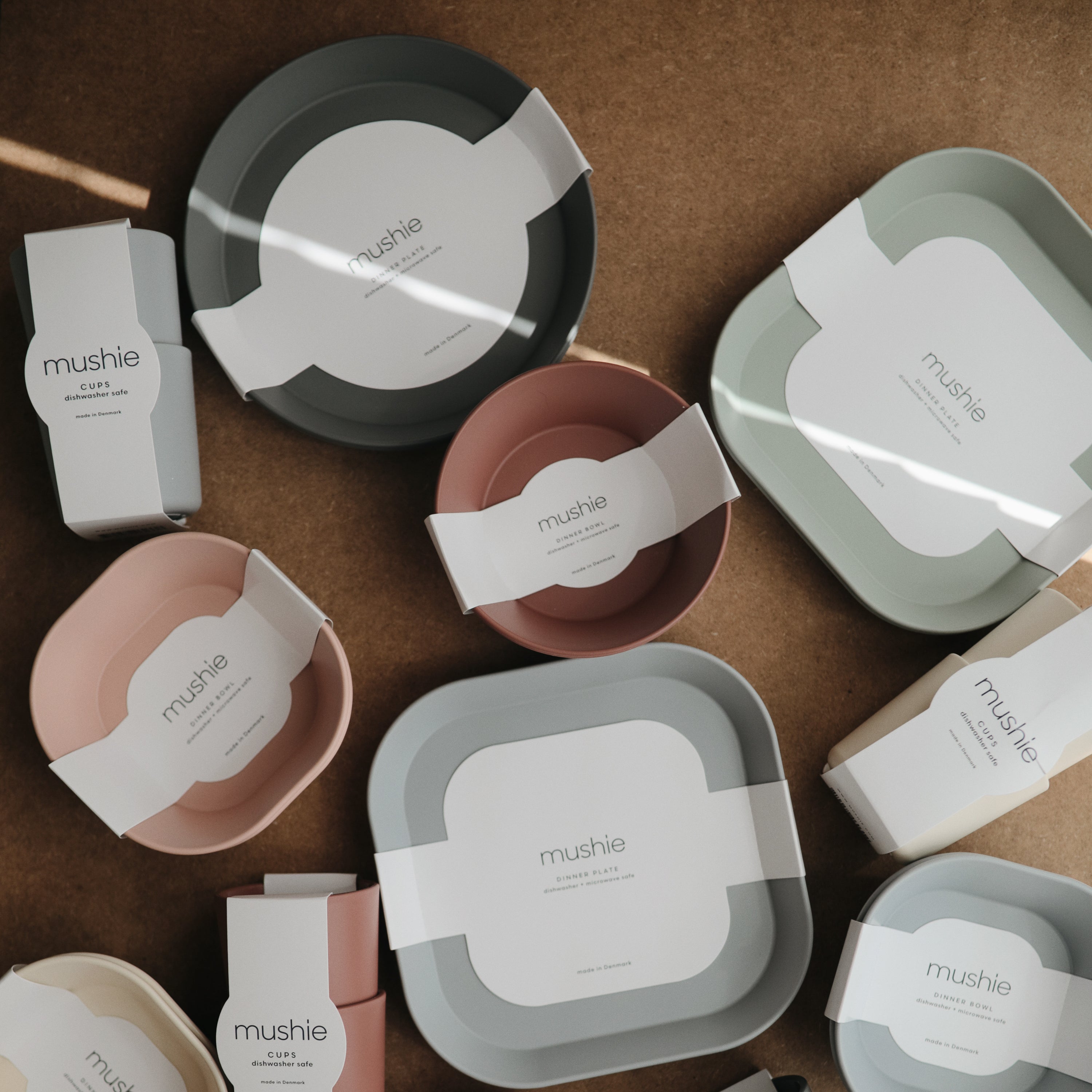 Round Dinnerware Plates {Drop Ship}