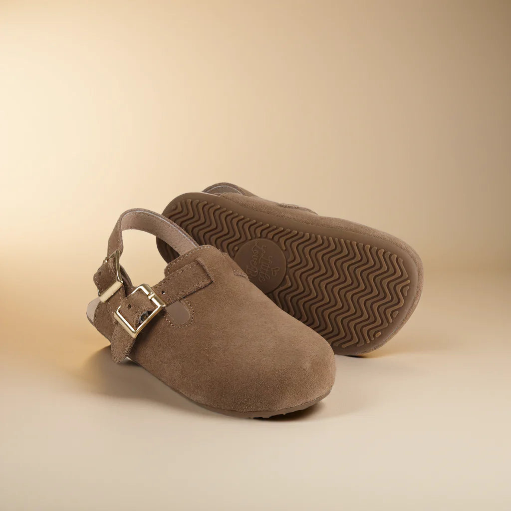 The Beck Sandal {DROP SHIP}