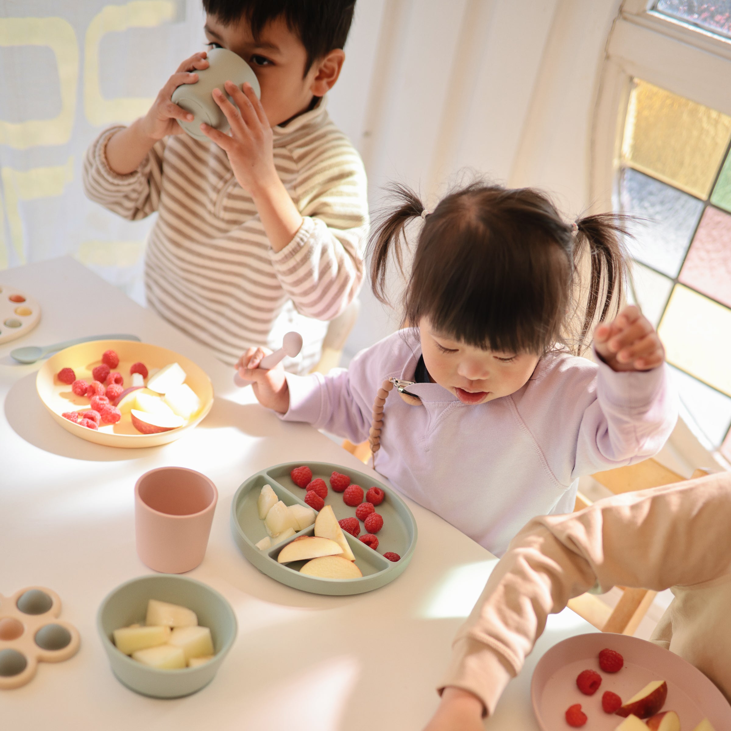 Silicone Suction Plate {Drop Ship}