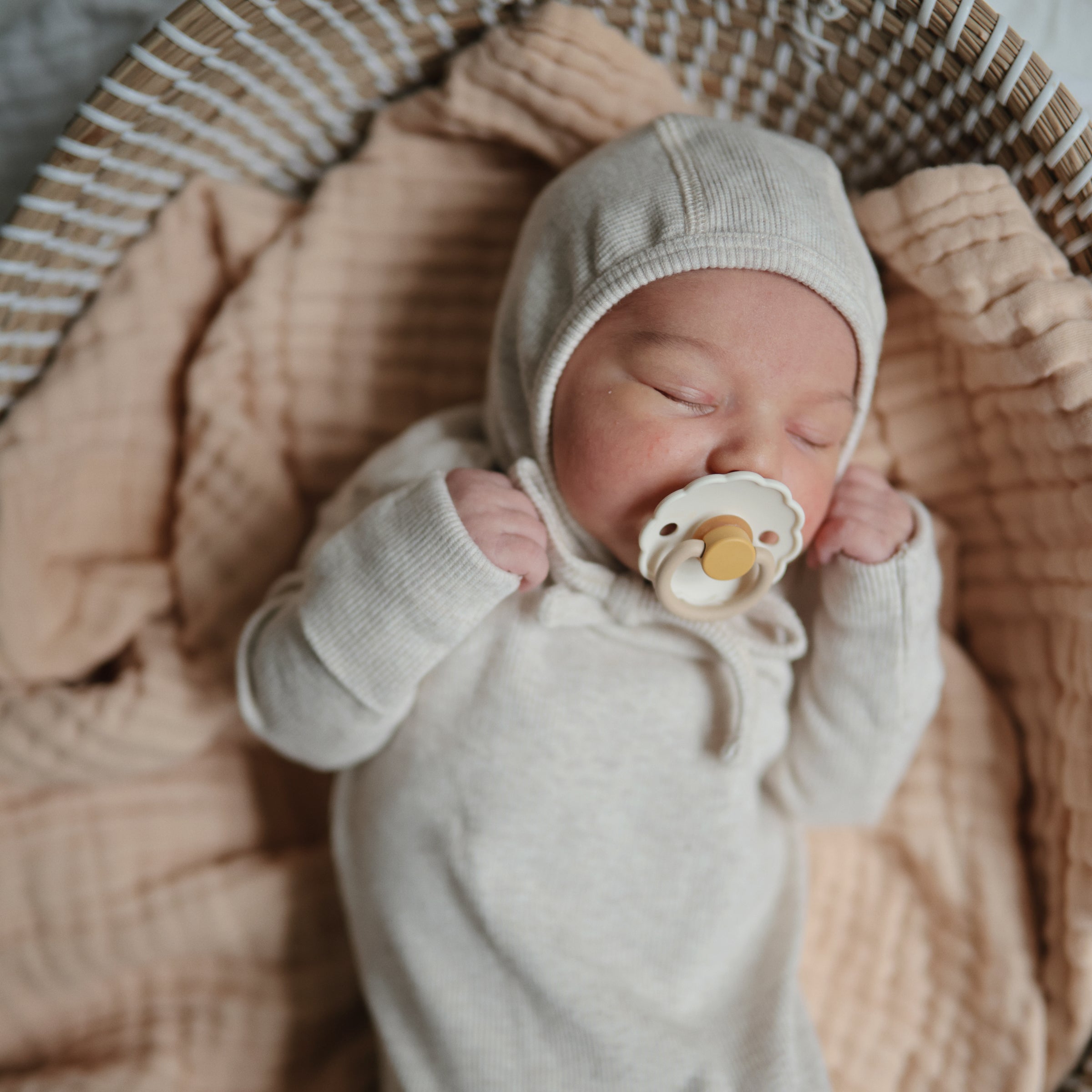 Ribbed Baby Bonnet {Drop Ship}