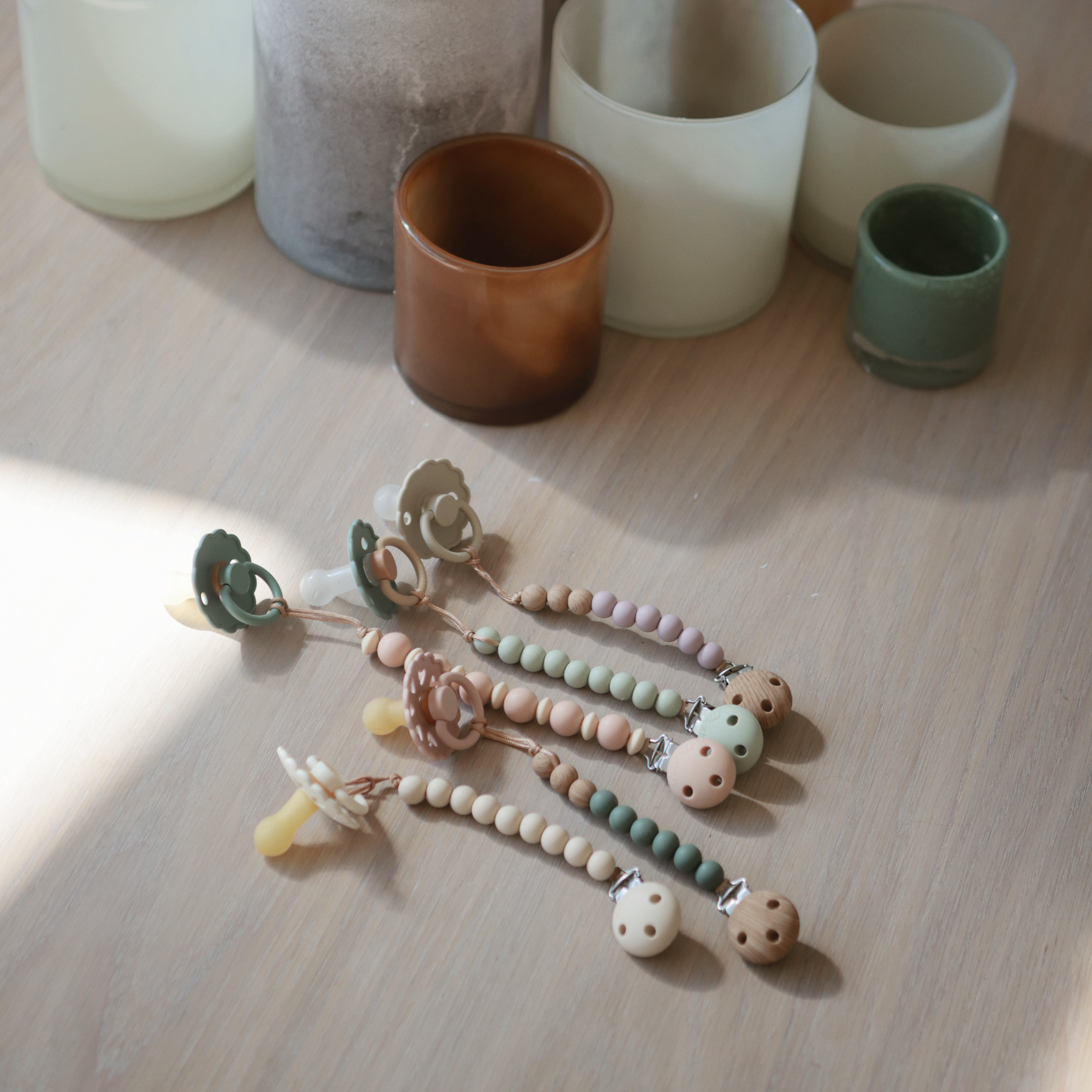 Silicone Pacifier Clip | Hera {Drop Ship}