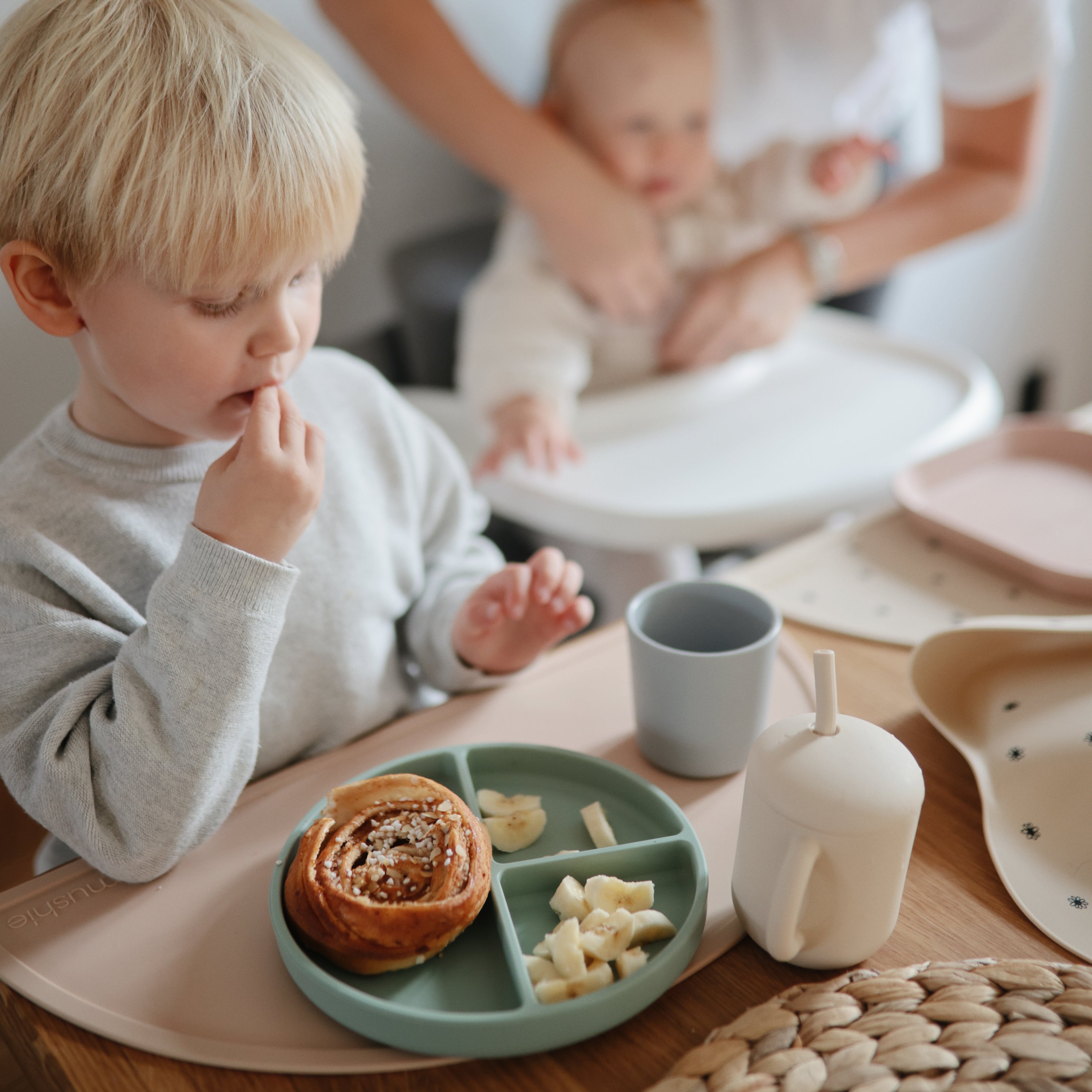 Dinnerware Cups {Drop Ship}