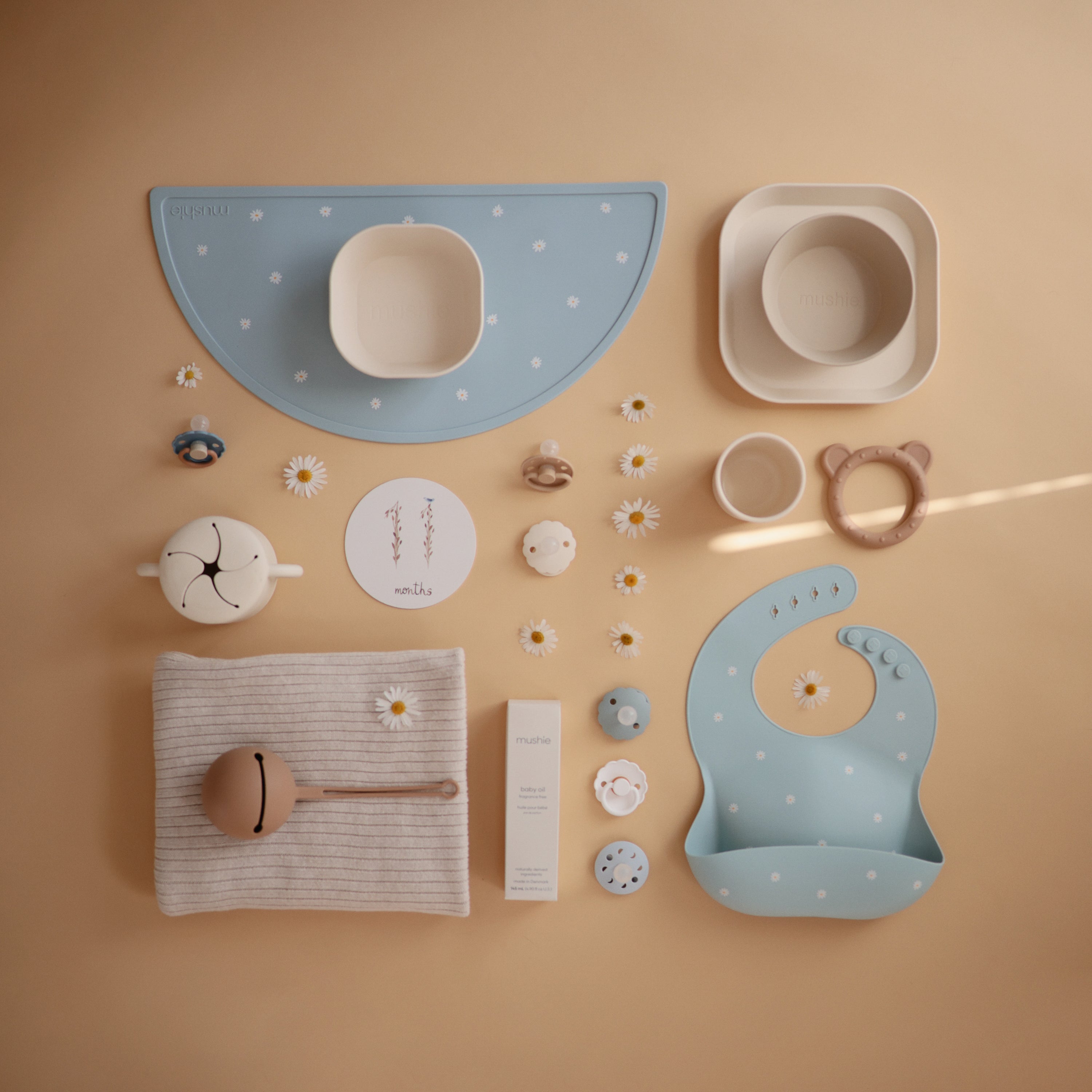 FRIGG Moon Silicone Pacifier 2-Pack {Drop Ship}