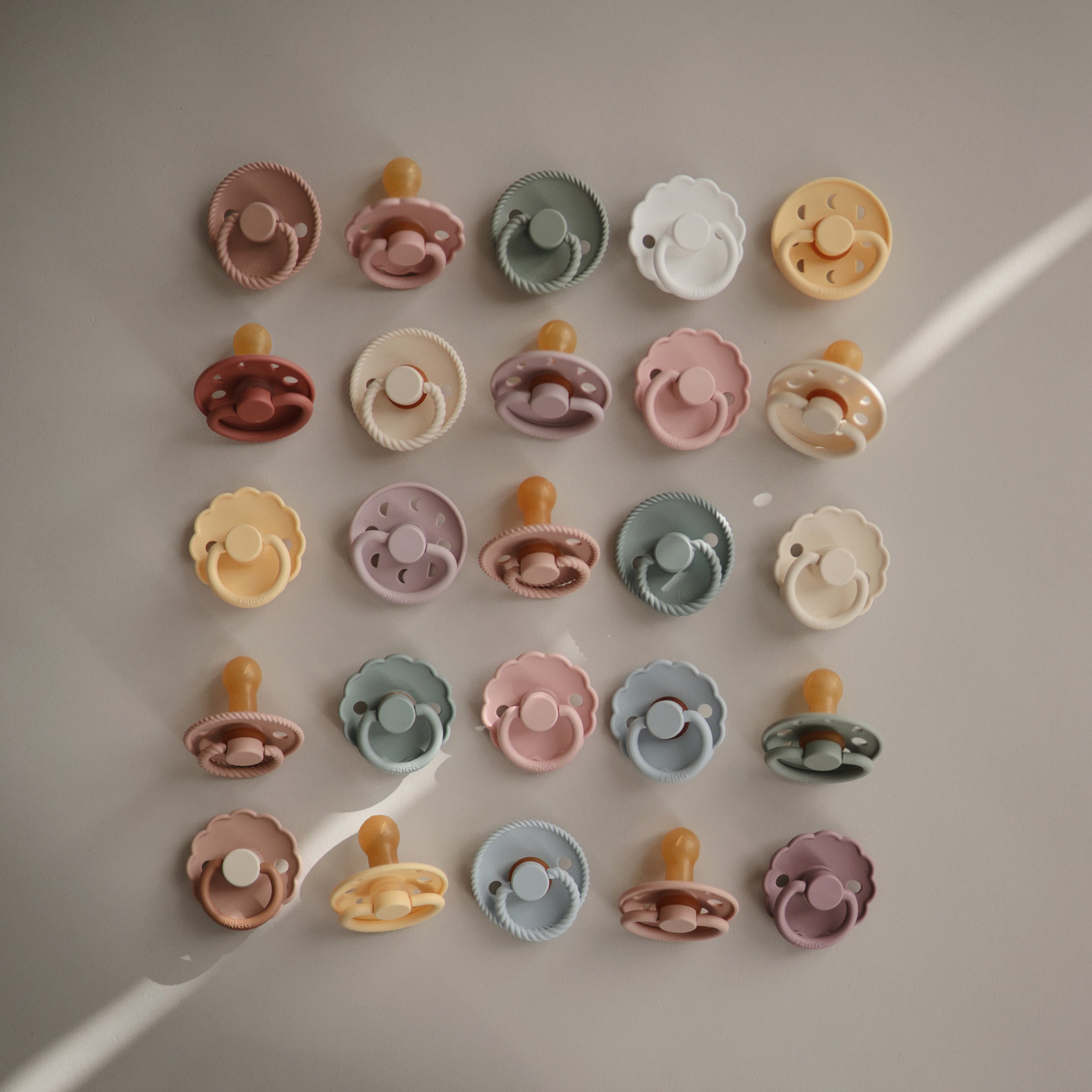 FRIGG Moon Natural Rubber Pacifier 2-Pack {Drop Ship}