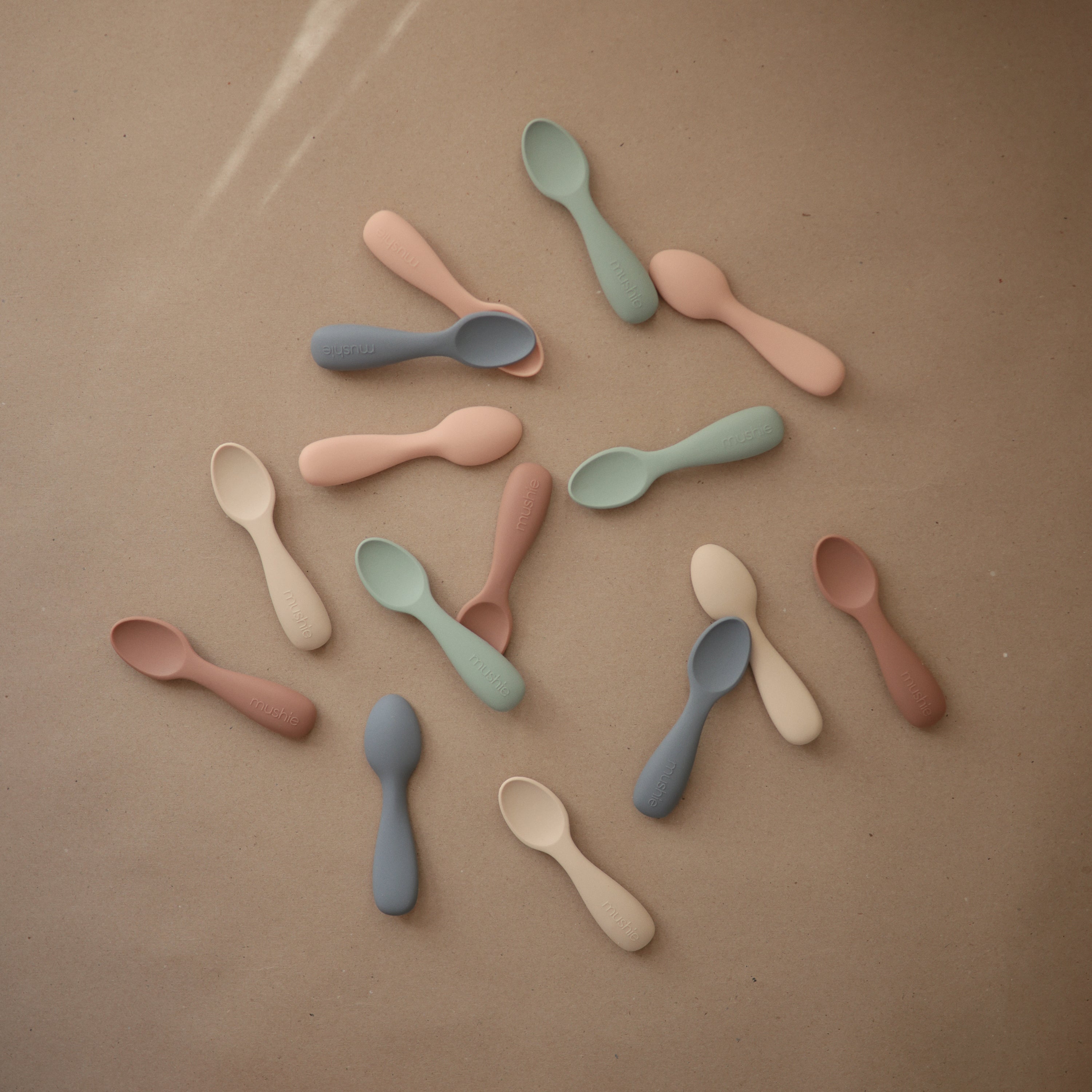 Silicone Toddler Starter Spoons {Drop Ship}