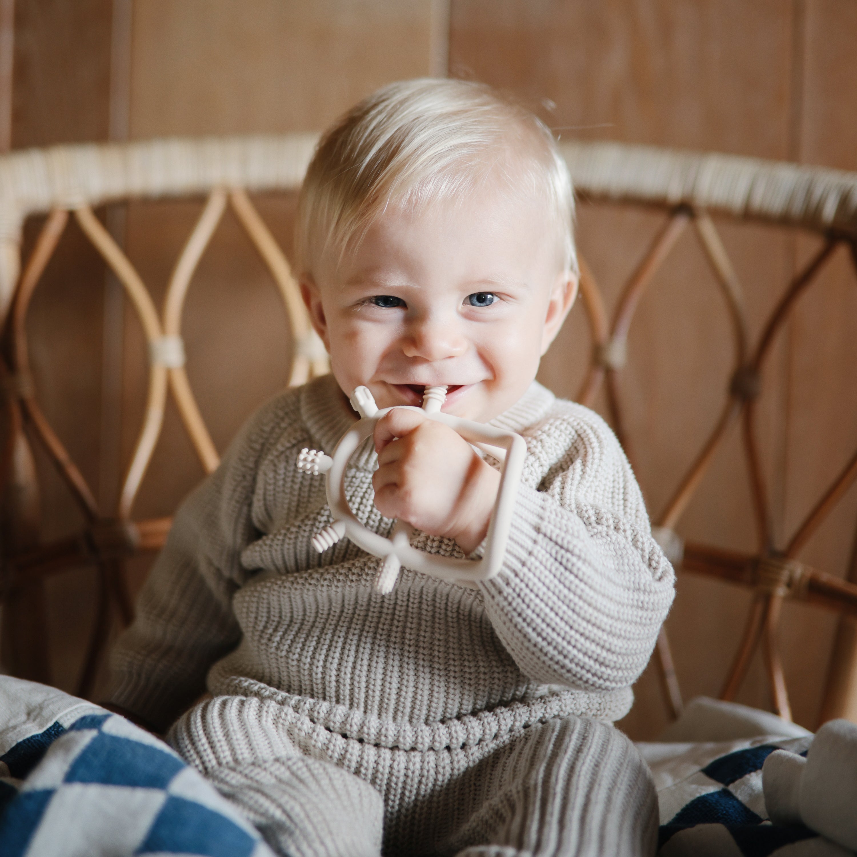 No-Drop Sensory Teether {Drop Ship}