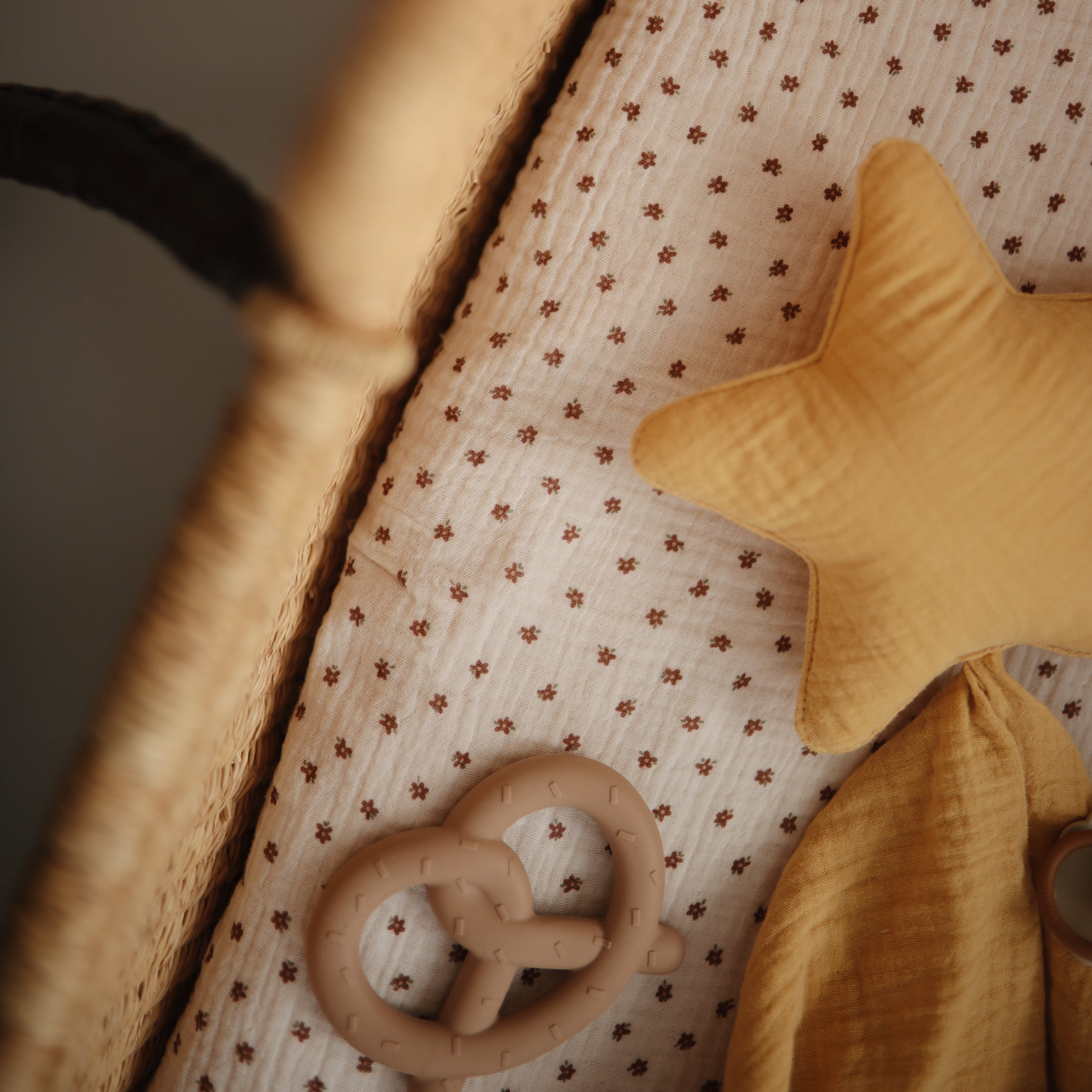 Pretzel Teether {Drop Ship}