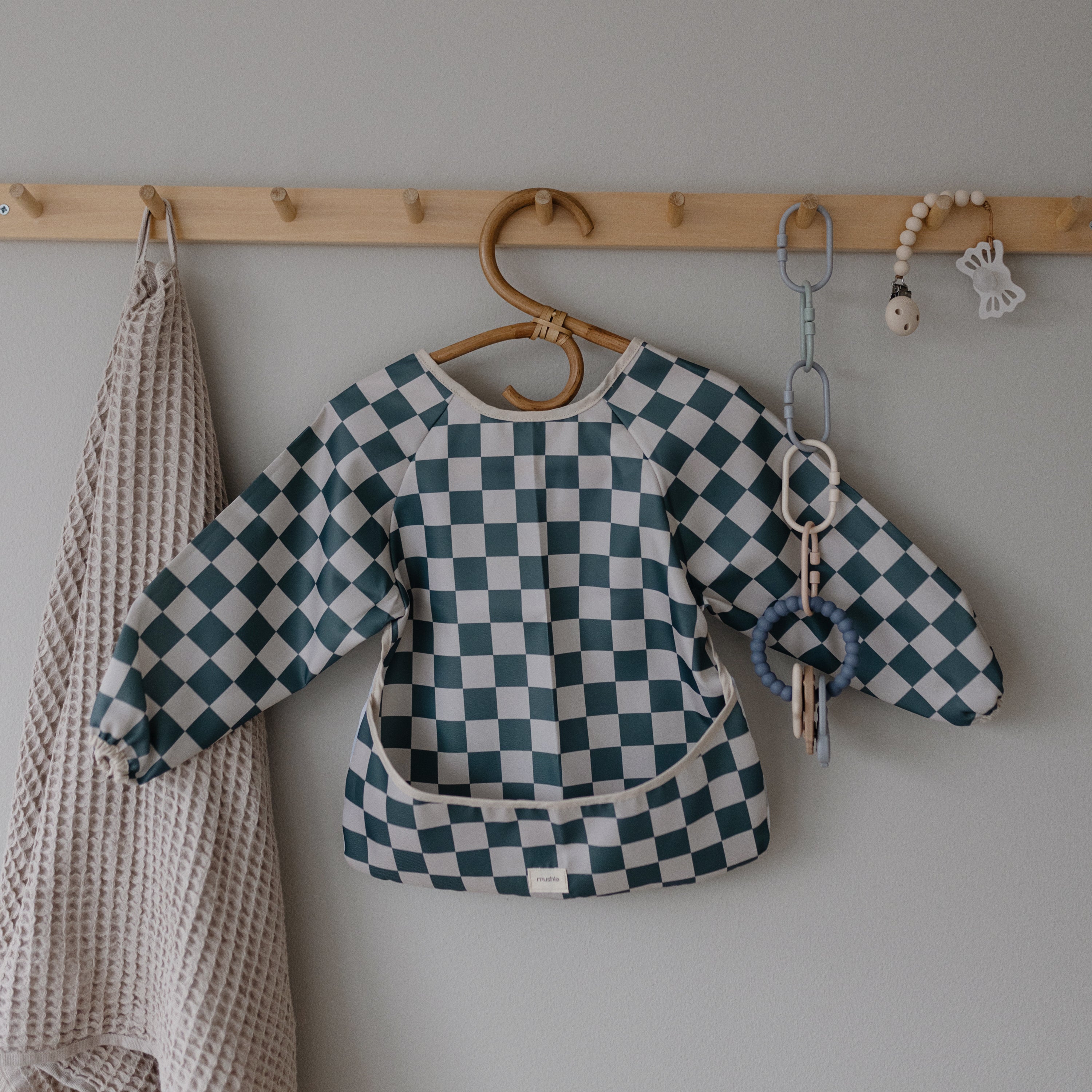 Long Sleeve Bib {Drop Ship}