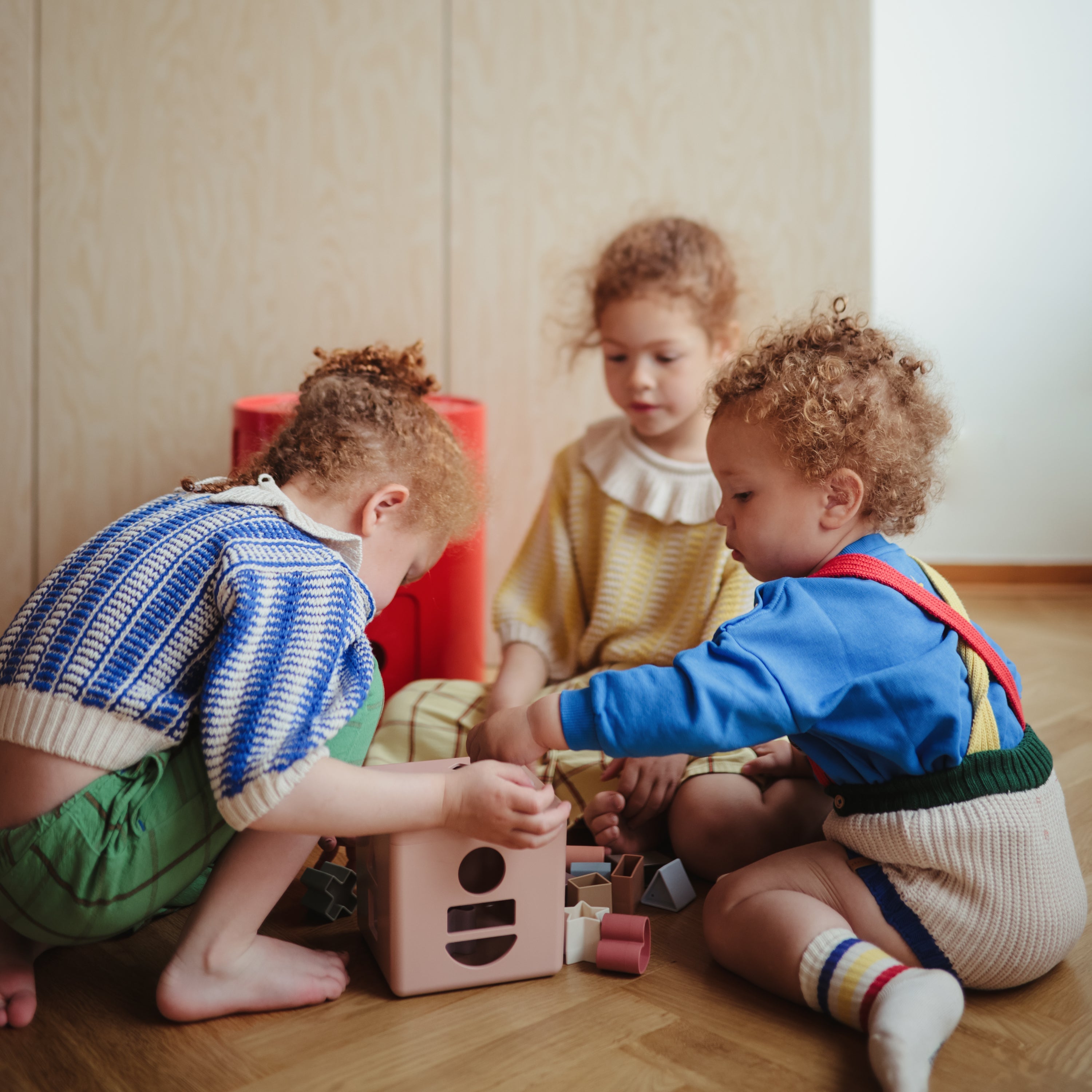 Shape Sorting Box {Drop Ship}