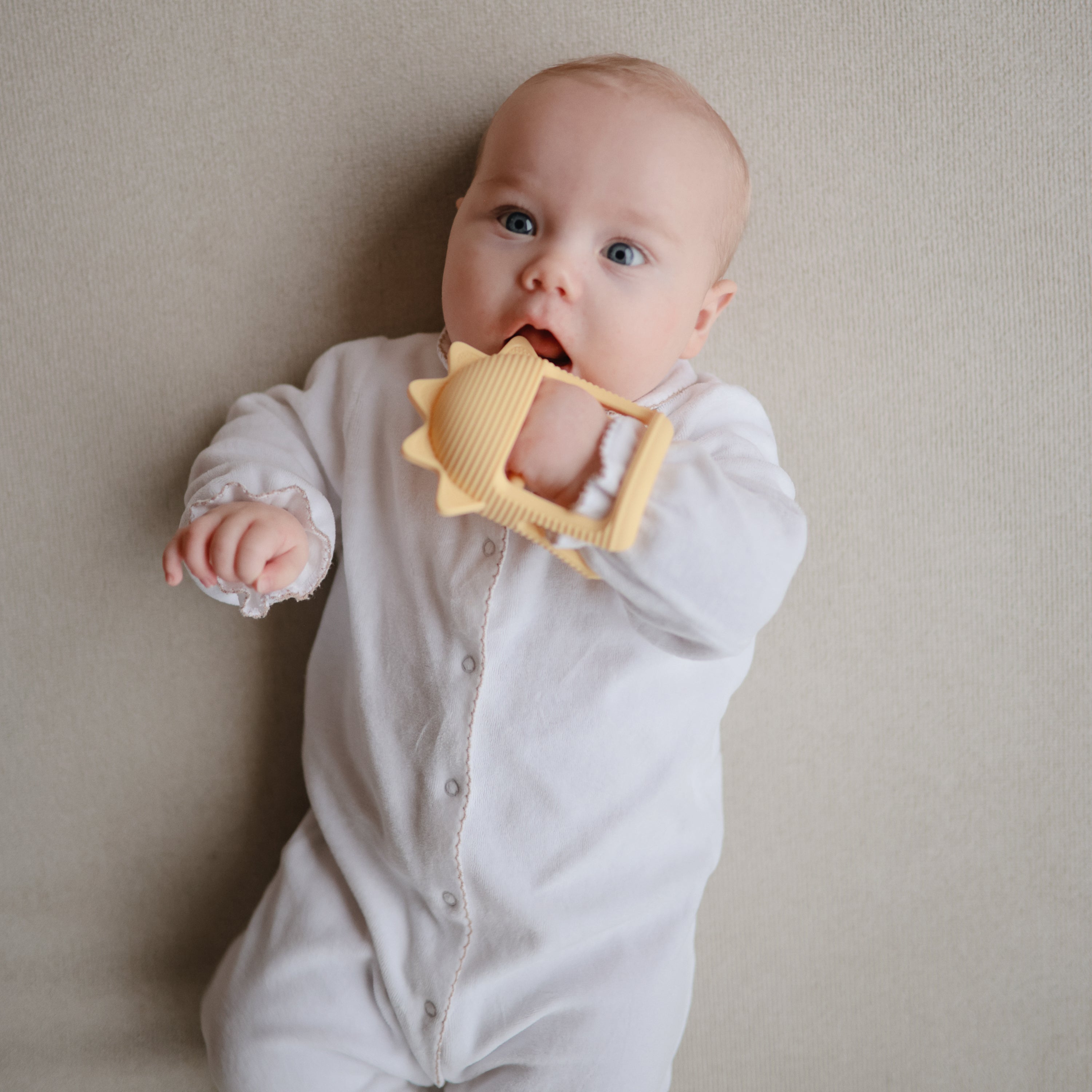 No-Drop Sun Teether (Sunshine) {Drop Ship}