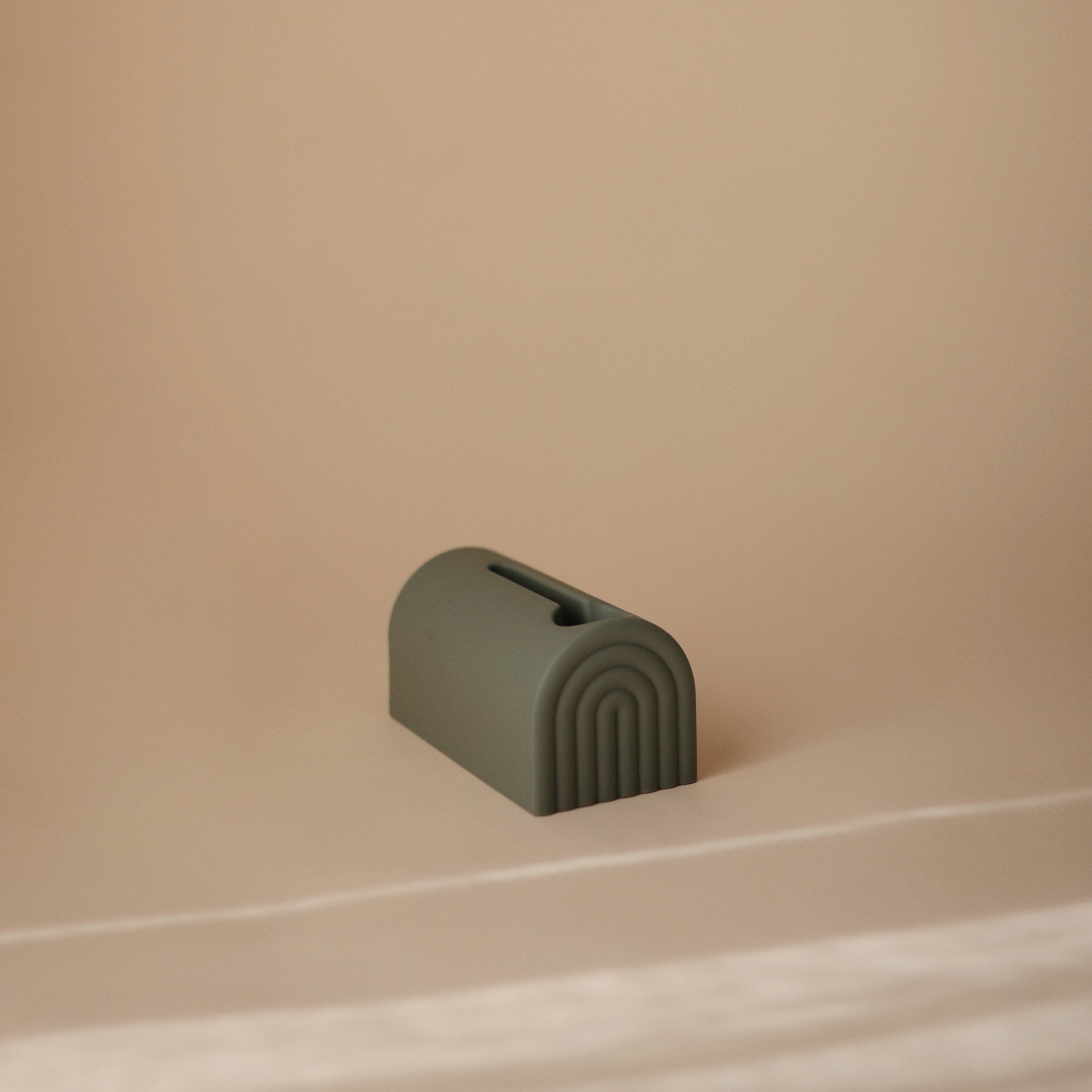 Spout Cover {Drop Ship}
