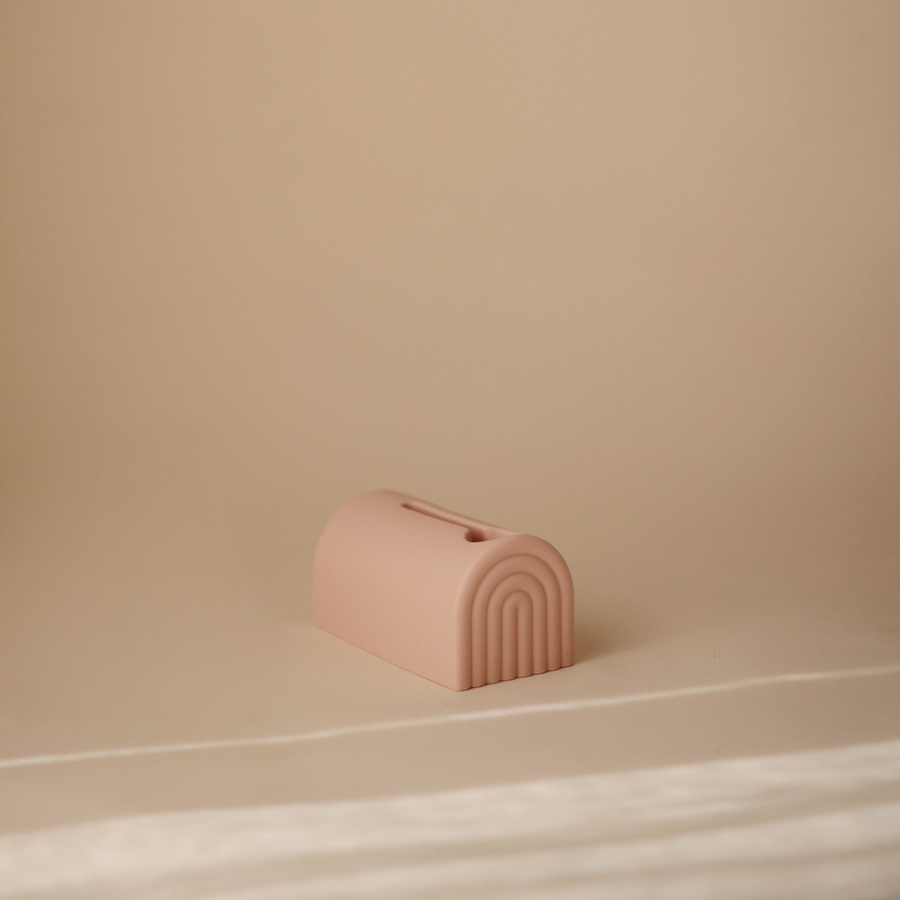 Spout Cover {Drop Ship}