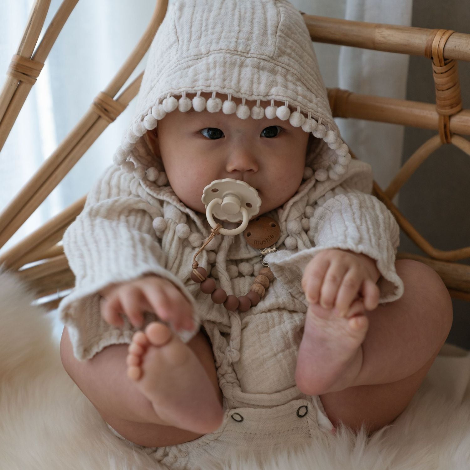 FRIGG Natural Rubber Pacifier 4-Pack {Drop Ship}