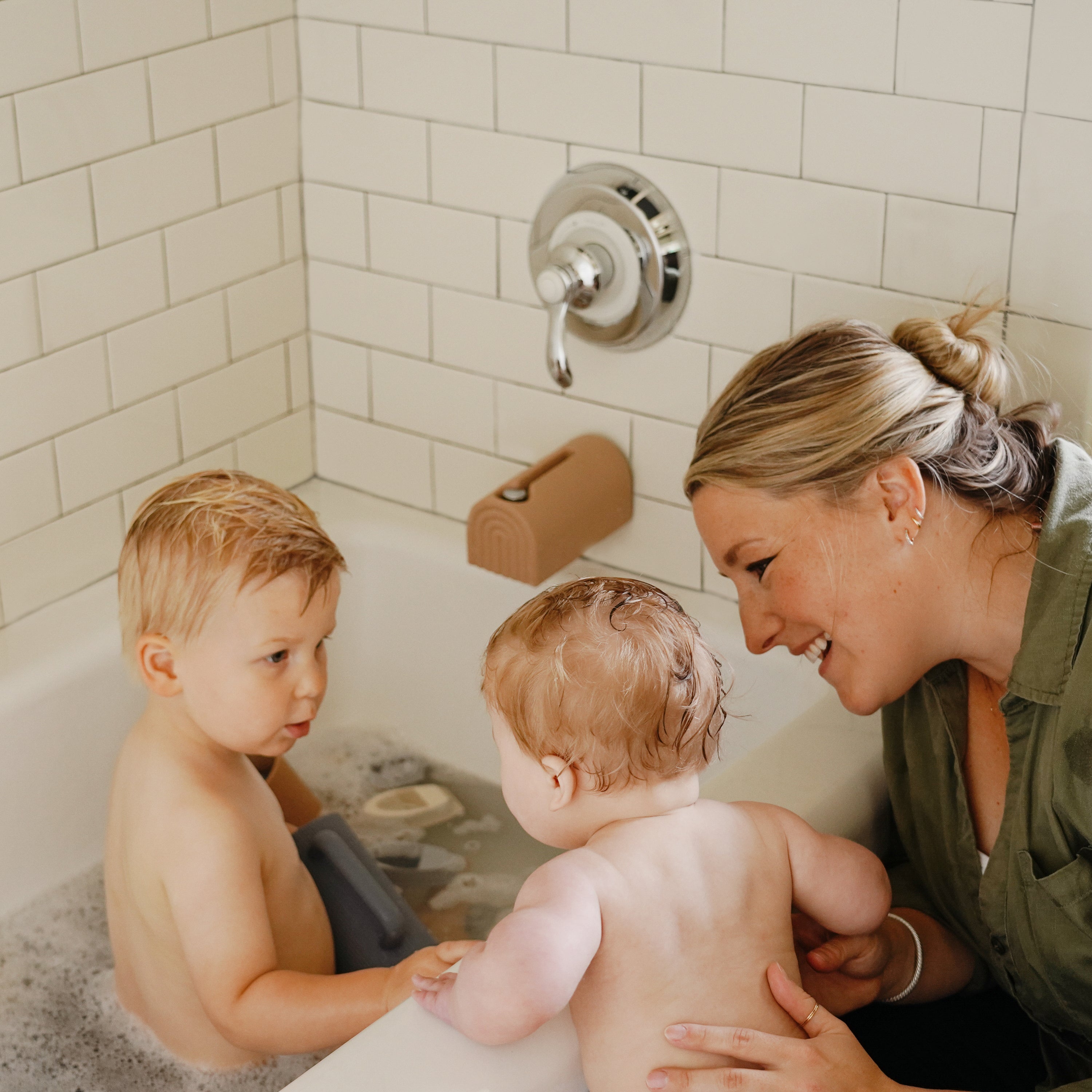 Bath Rinse Cup {Drop Ship}