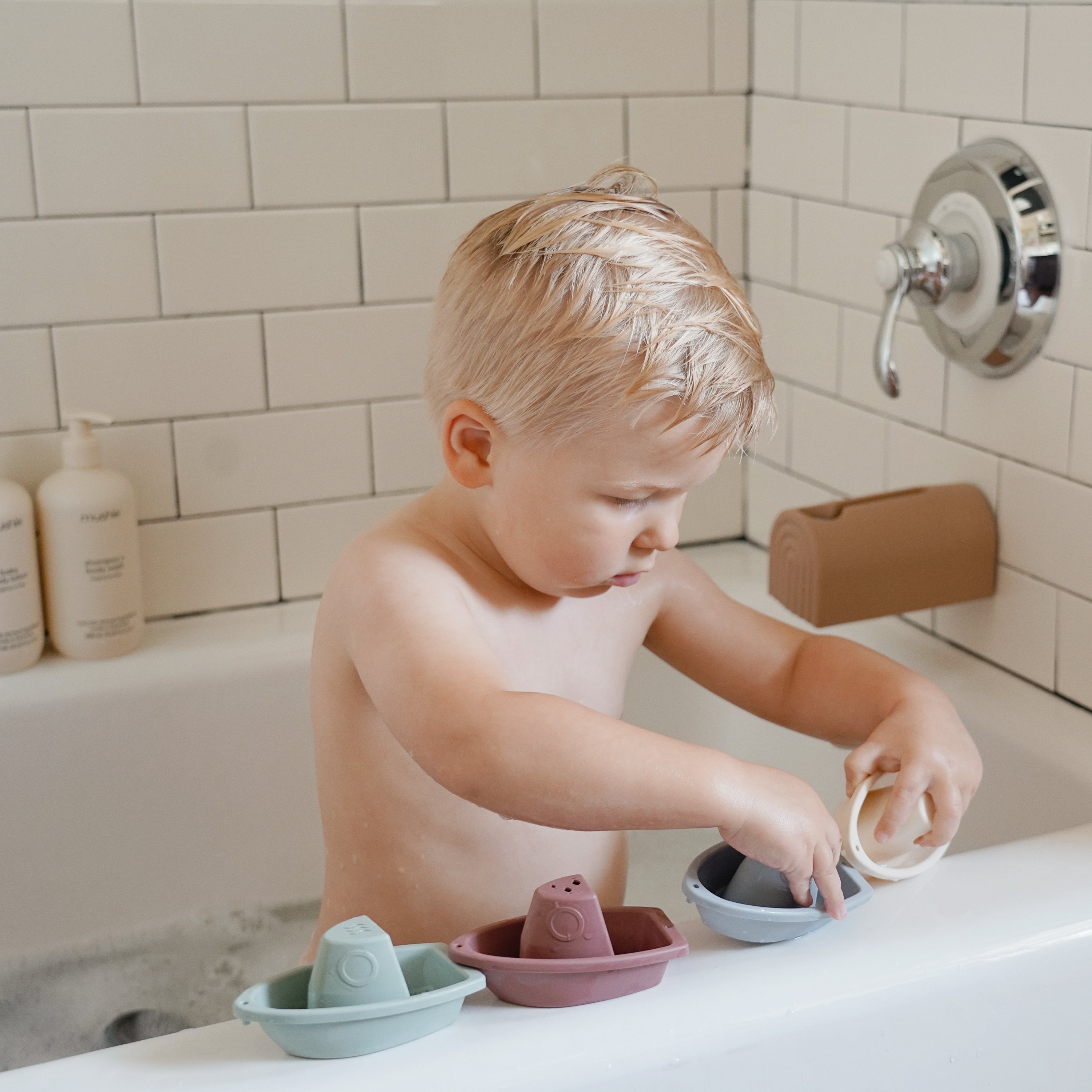 Spout Cover {Drop Ship}
