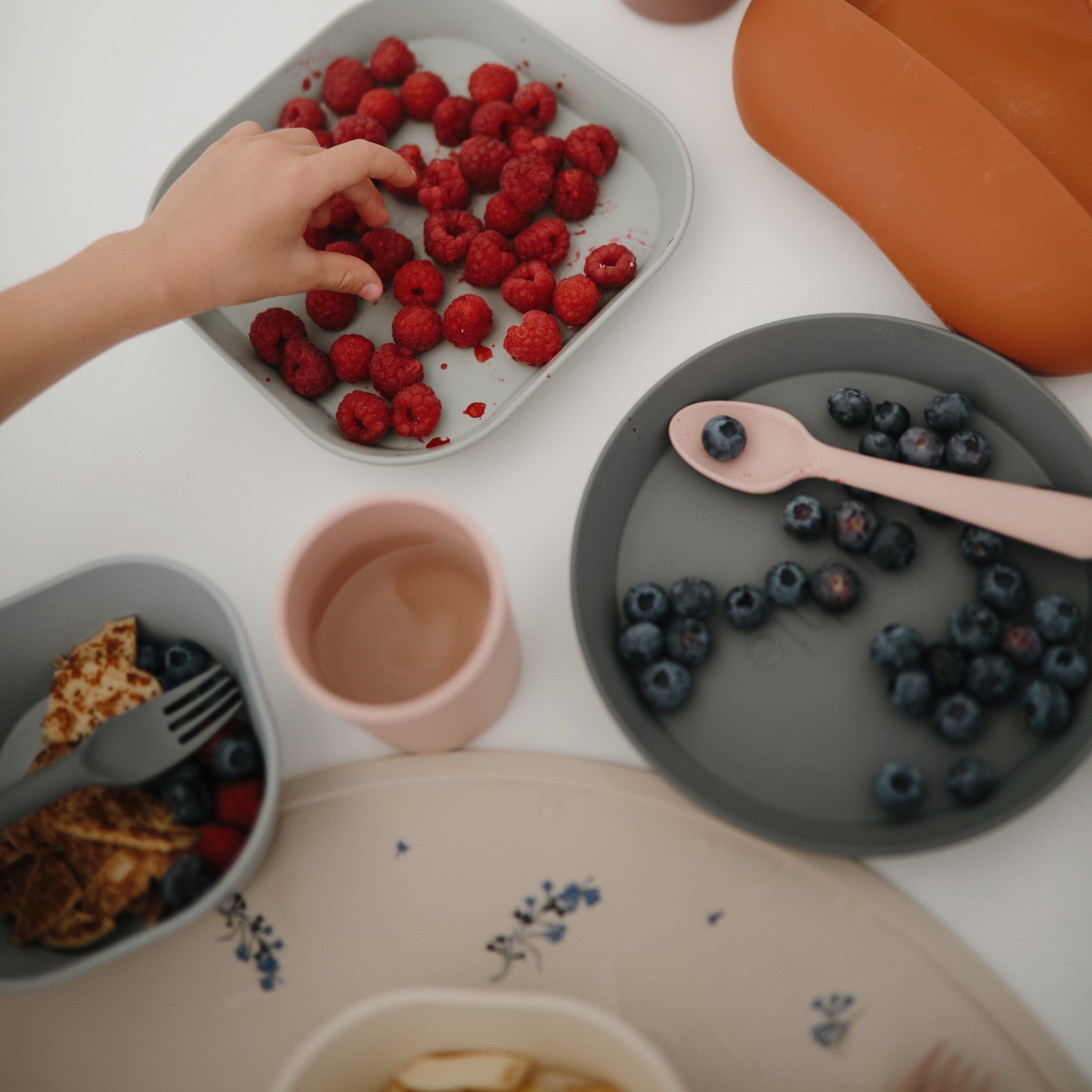 Square Dinnerware Plates {Drop Ship}