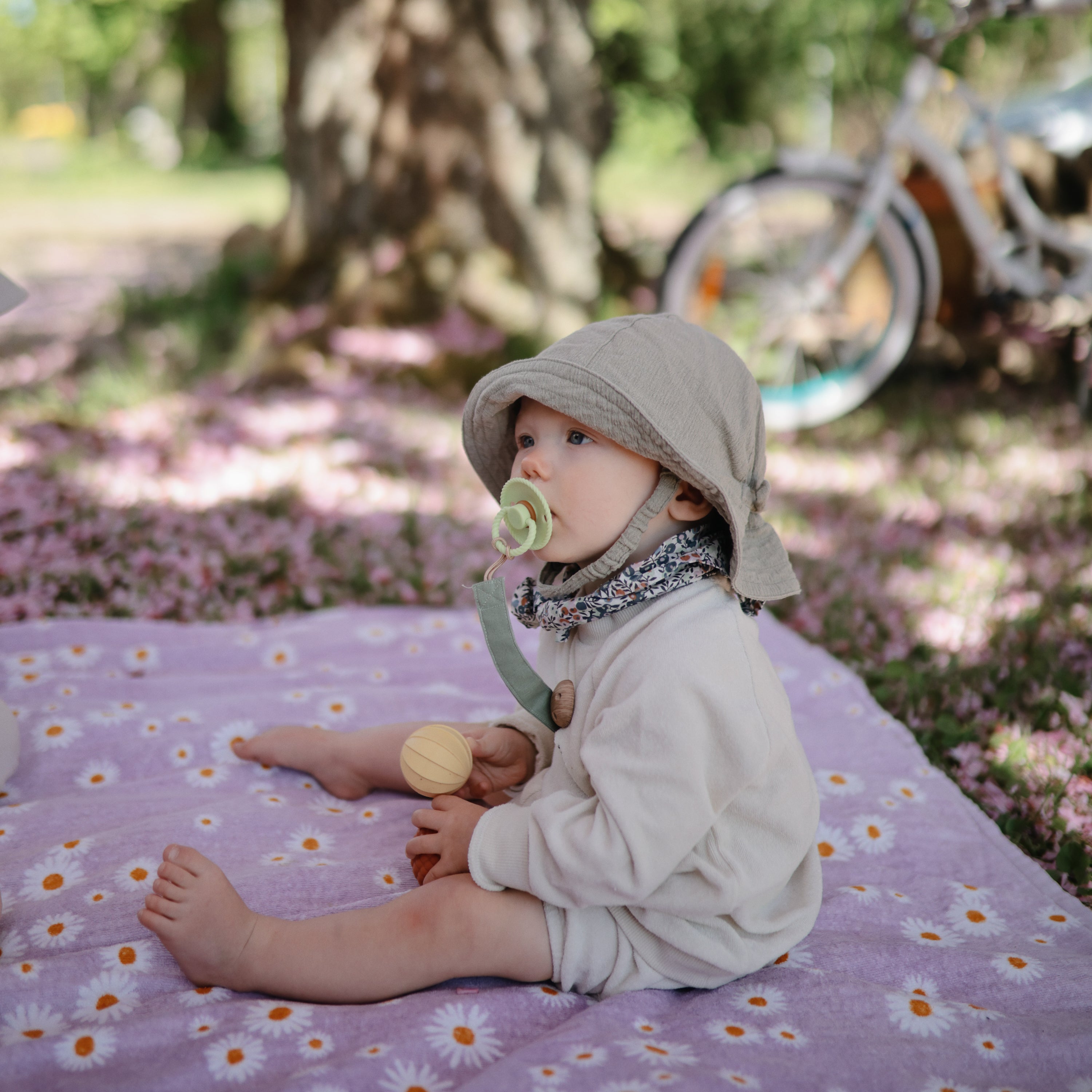 FRIGG Rope Natural Rubber Pacifier 2-Pack {Drop Ship}
