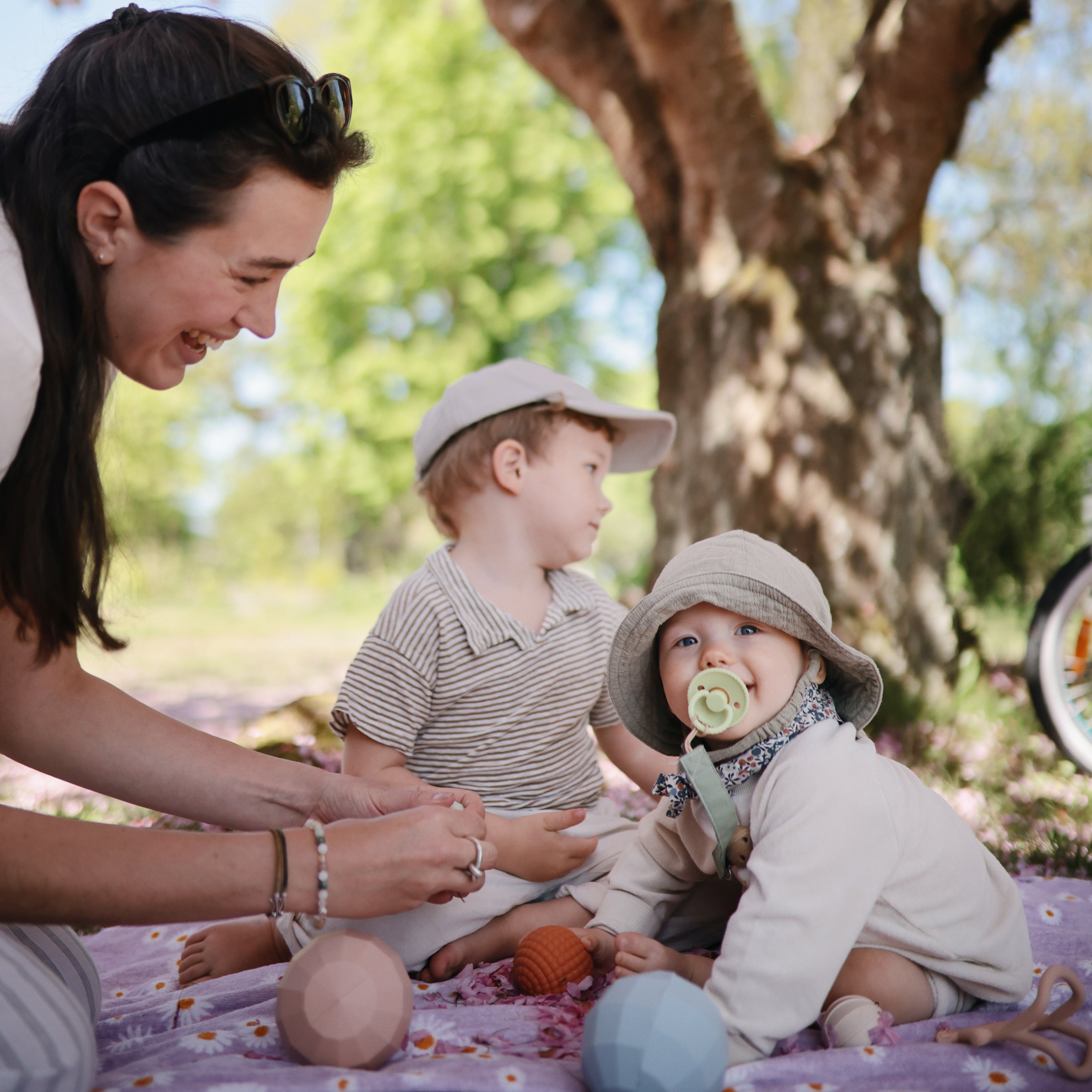 FRIGG Rope Natural Rubber Pacifier 2-Pack {Drop Ship}