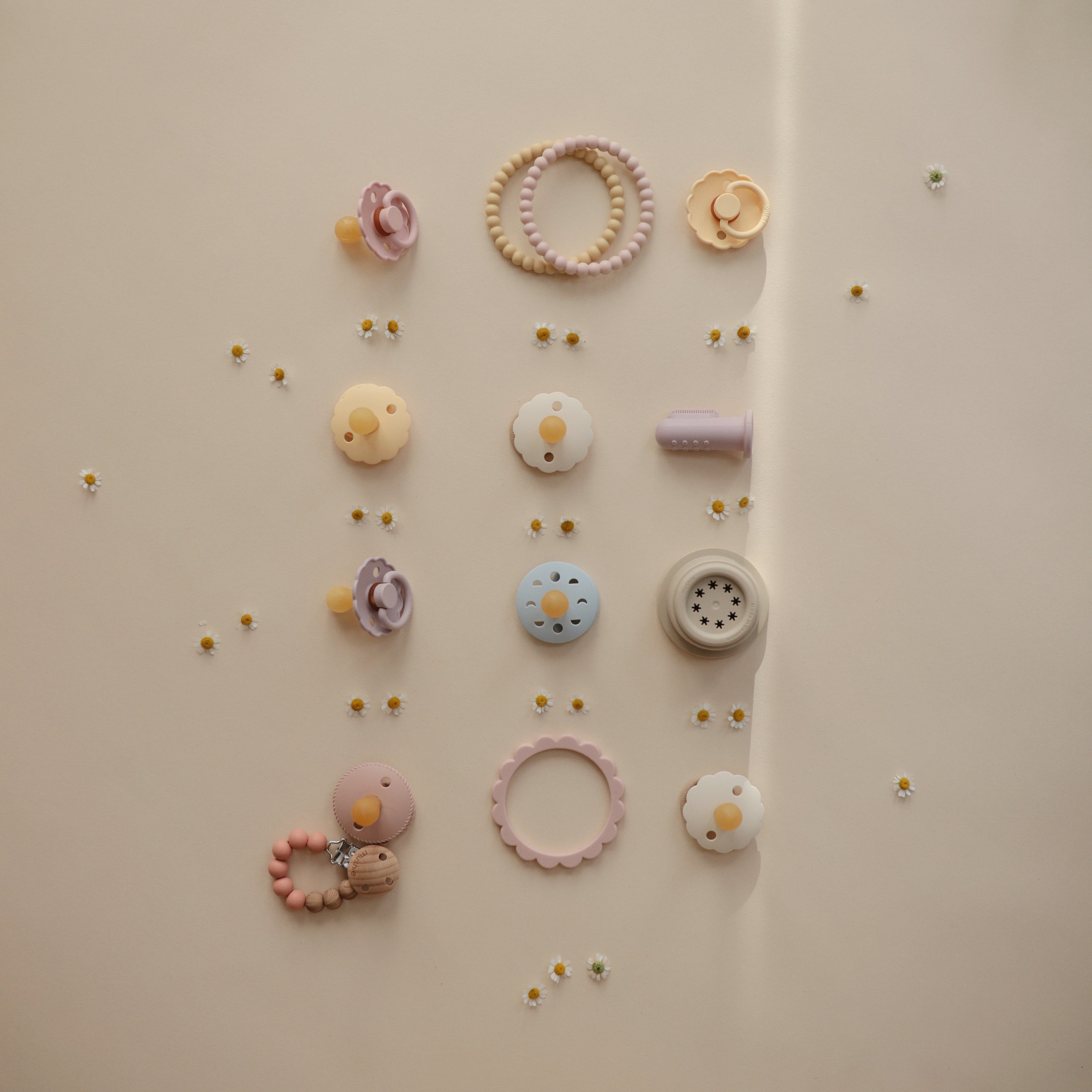 Silicone Pacifier Clip | Eva {Drop Ship}