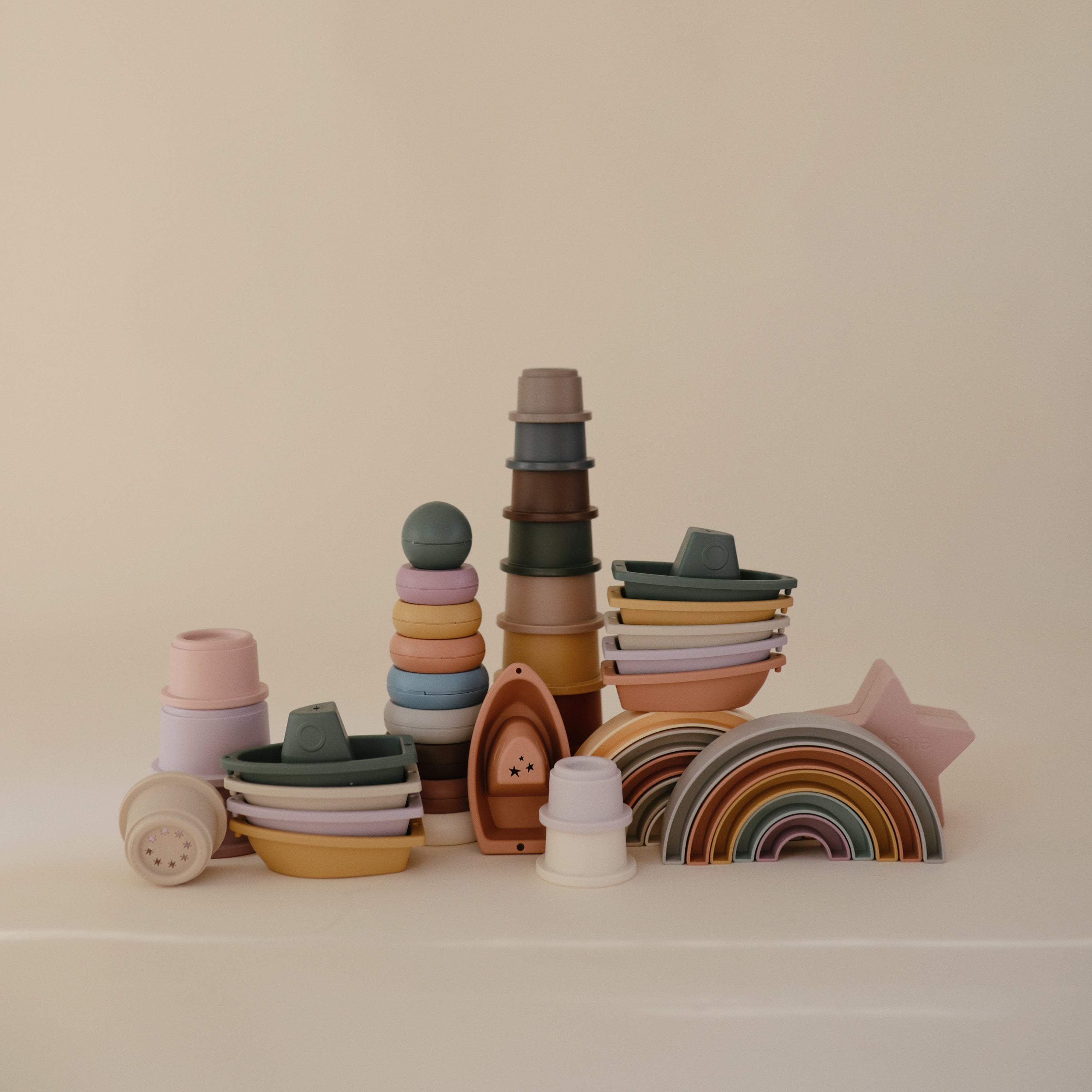 Rainbow Stacker Toy {Drop Ship}