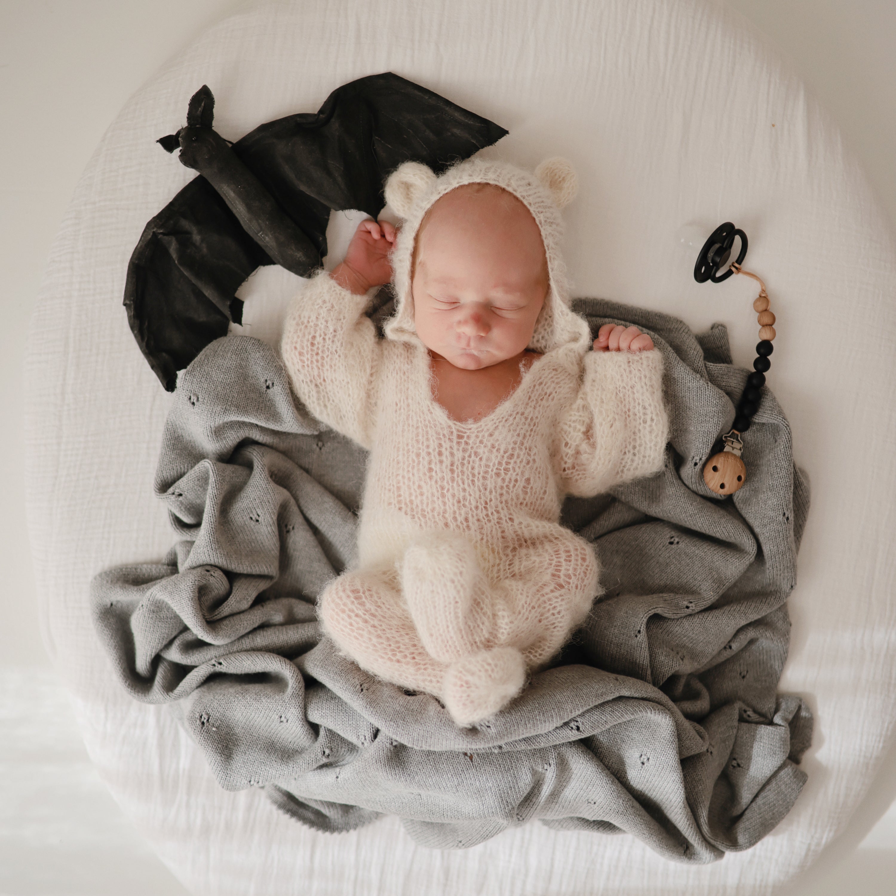 Silicone Pacifier Clip | Eva {Drop Ship}