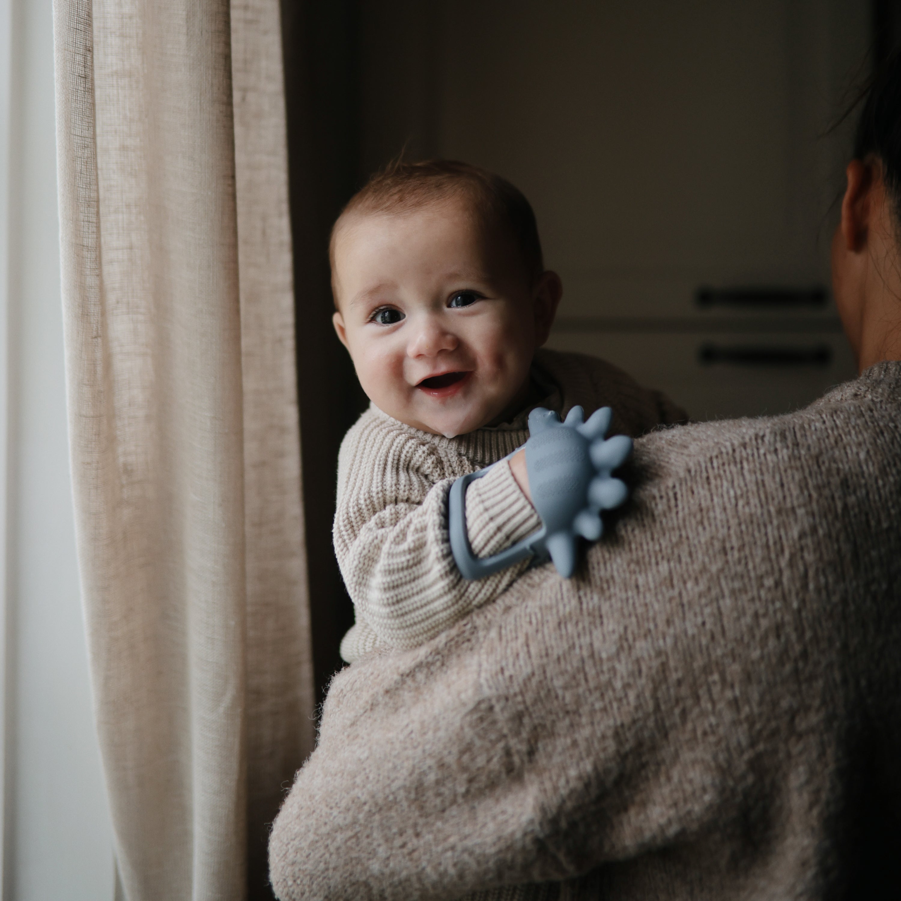No-Drop Dino Teether (Tradewinds) {Drop Ship}