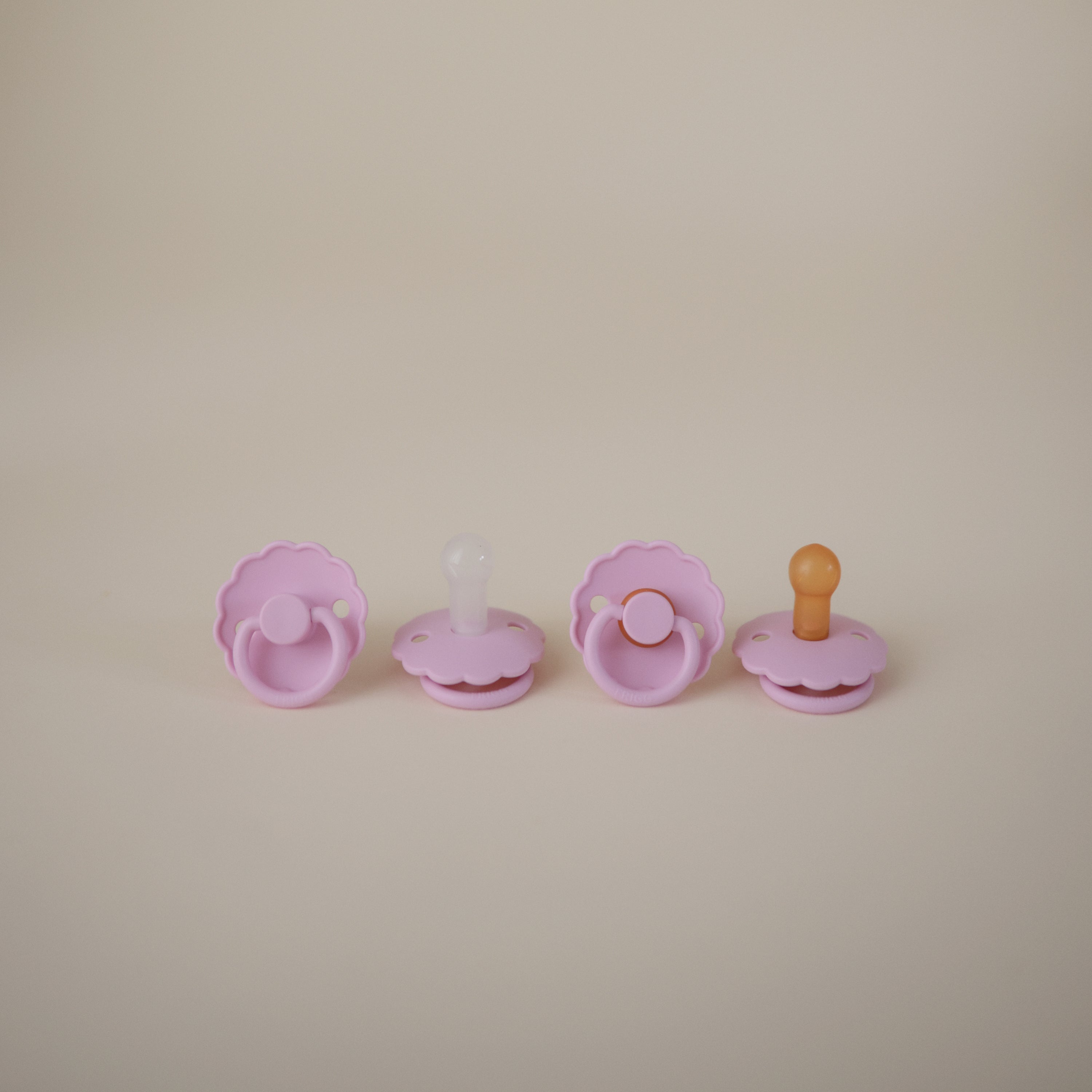 FRIGG Daisy Natural Rubber Pacifier 2-Pack {Drop Ship}