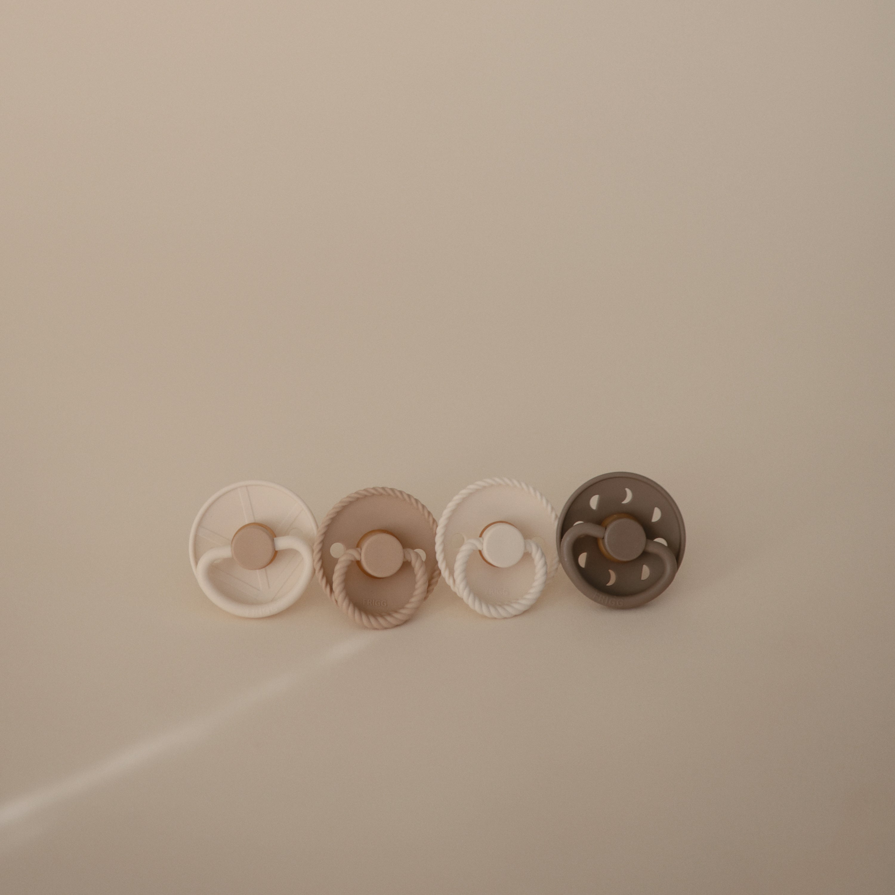 FRIGG Silicone Pacifier 4-Pack {Drop Ship}