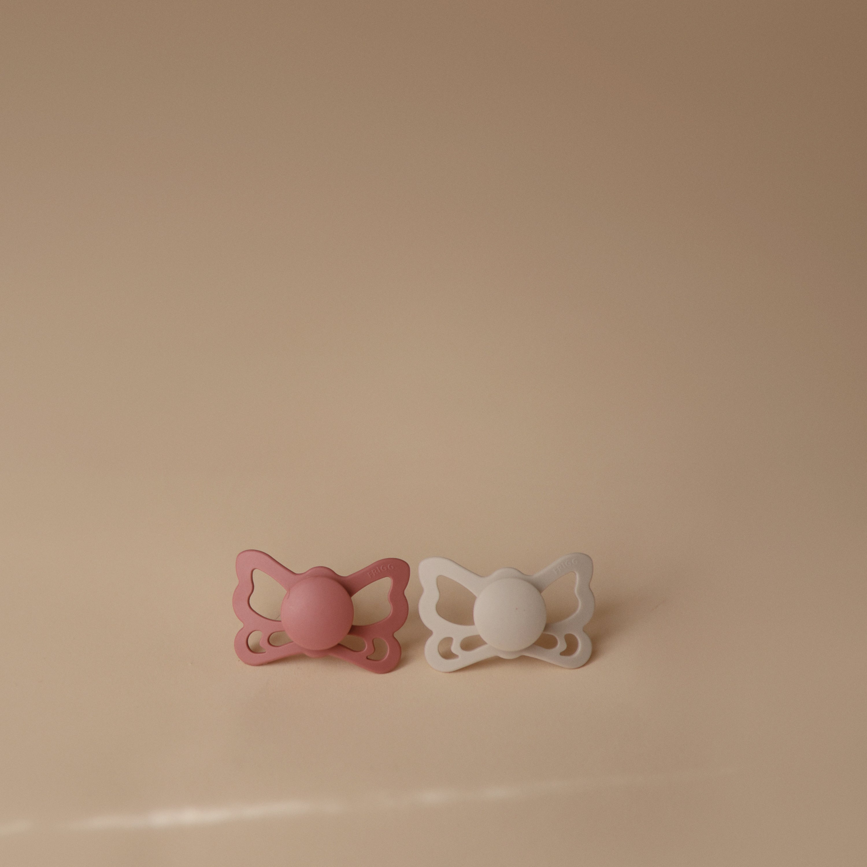 FRIGG Butterfly Anatomical Silicone Pacifier 2-Pack (6-18 Months) {Drop Ship}