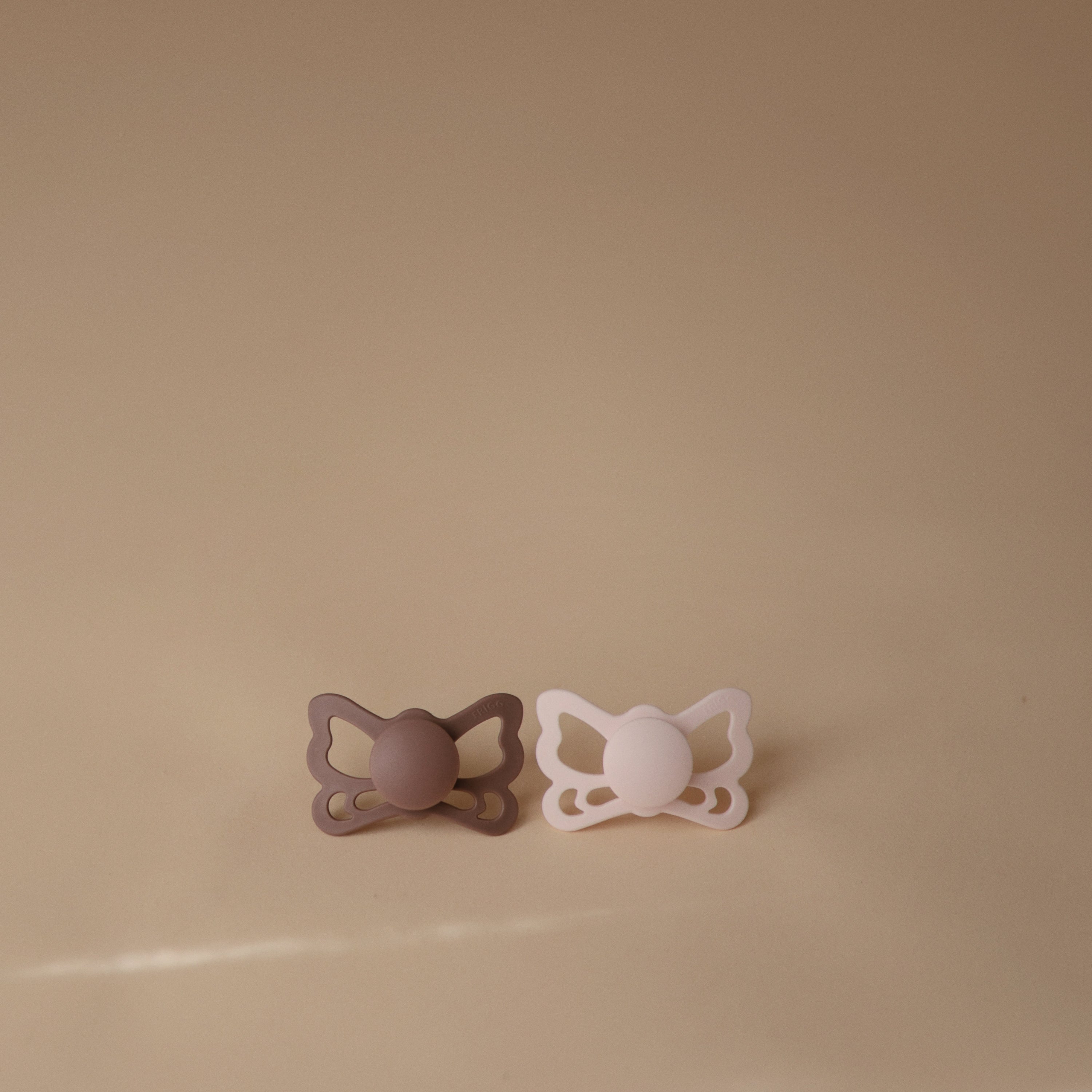 FRIGG Butterfly Anatomical Silicone Pacifier 2-Pack (6-18 Months) {Drop Ship}