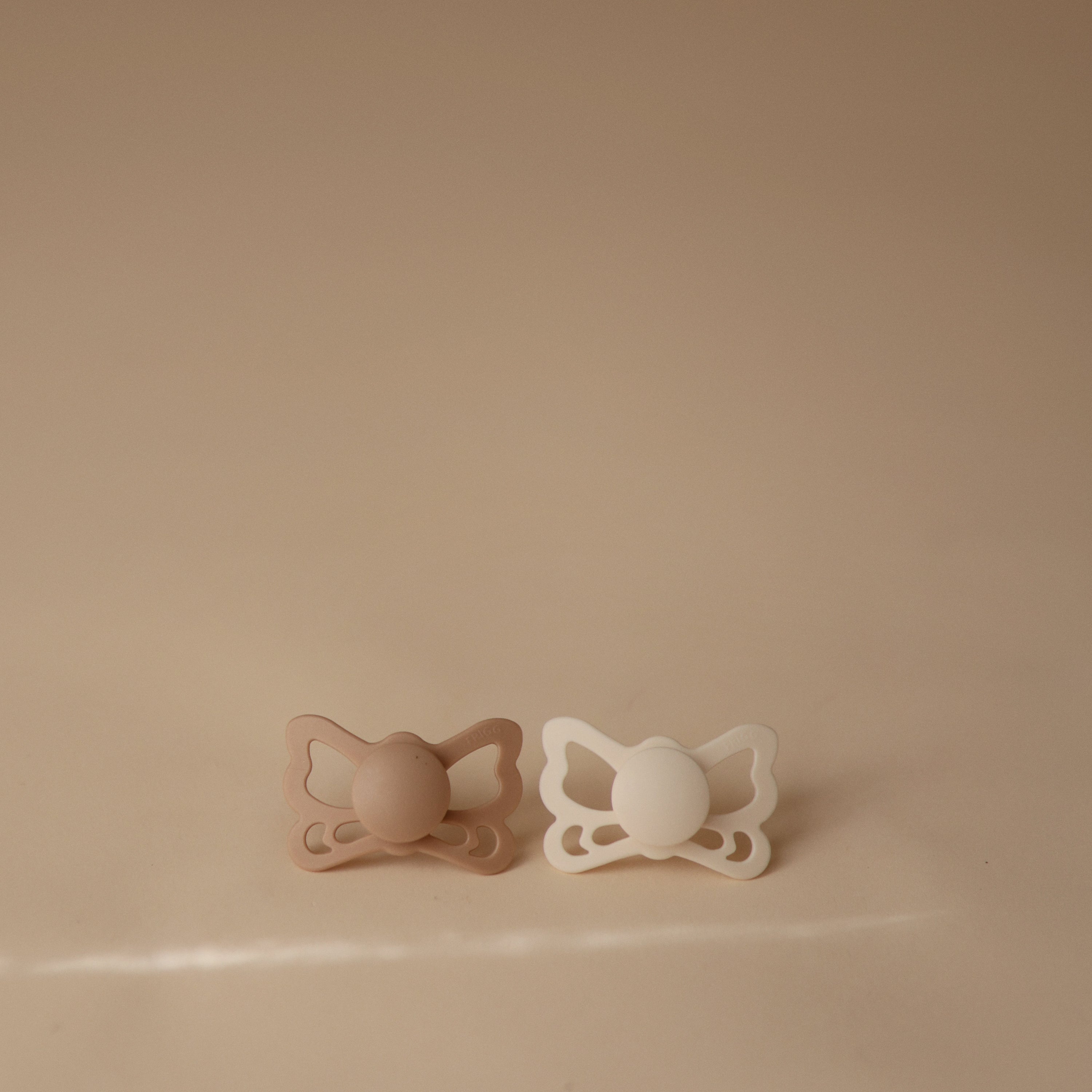 FRIGG Butterfly Anatomical Silicone Pacifier 2-Pack (6-18 Months) {Drop Ship}