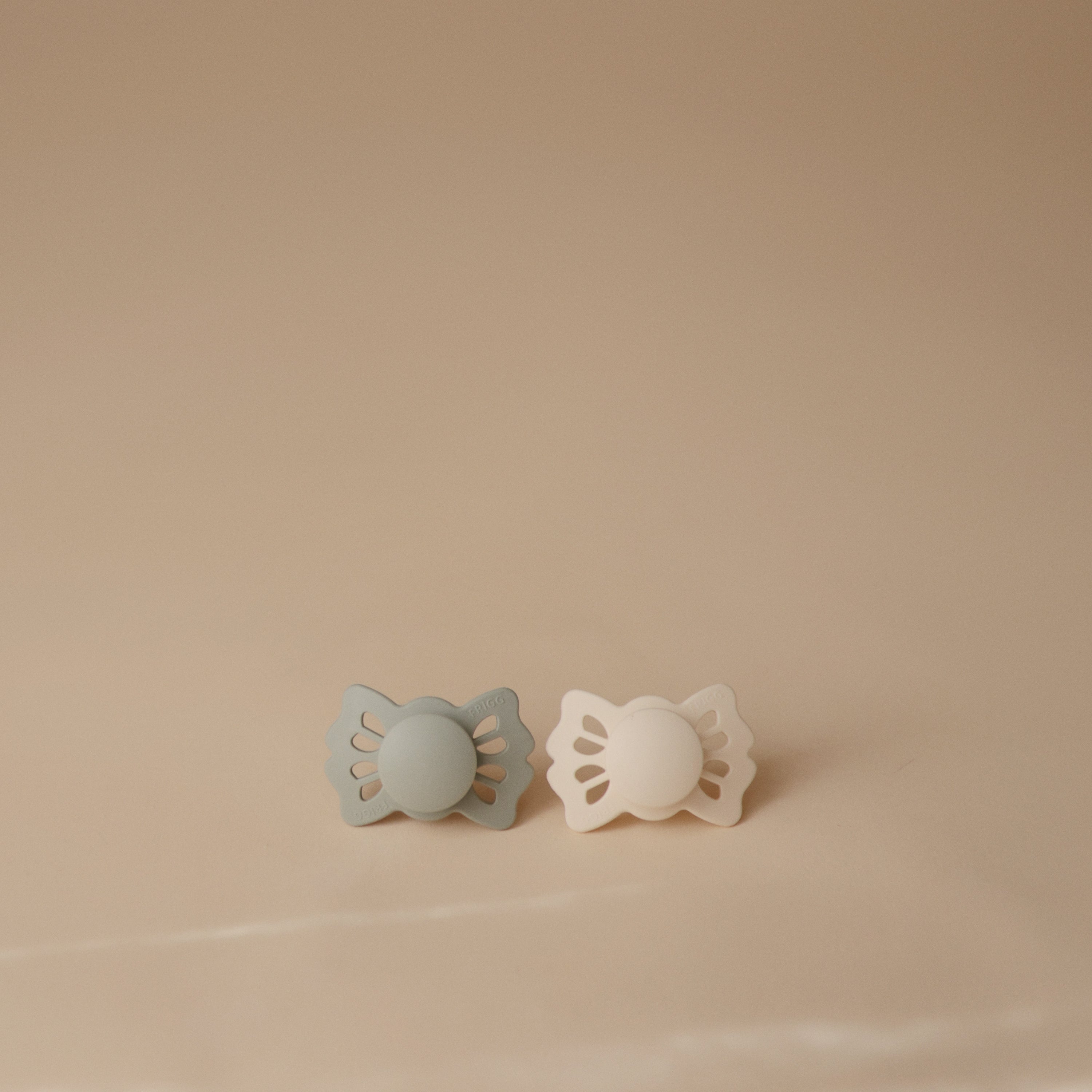 FRIGG Lucky Symmetrical Silicone Pacifier 2-Pack (0-6 Months) {Drop Ship}