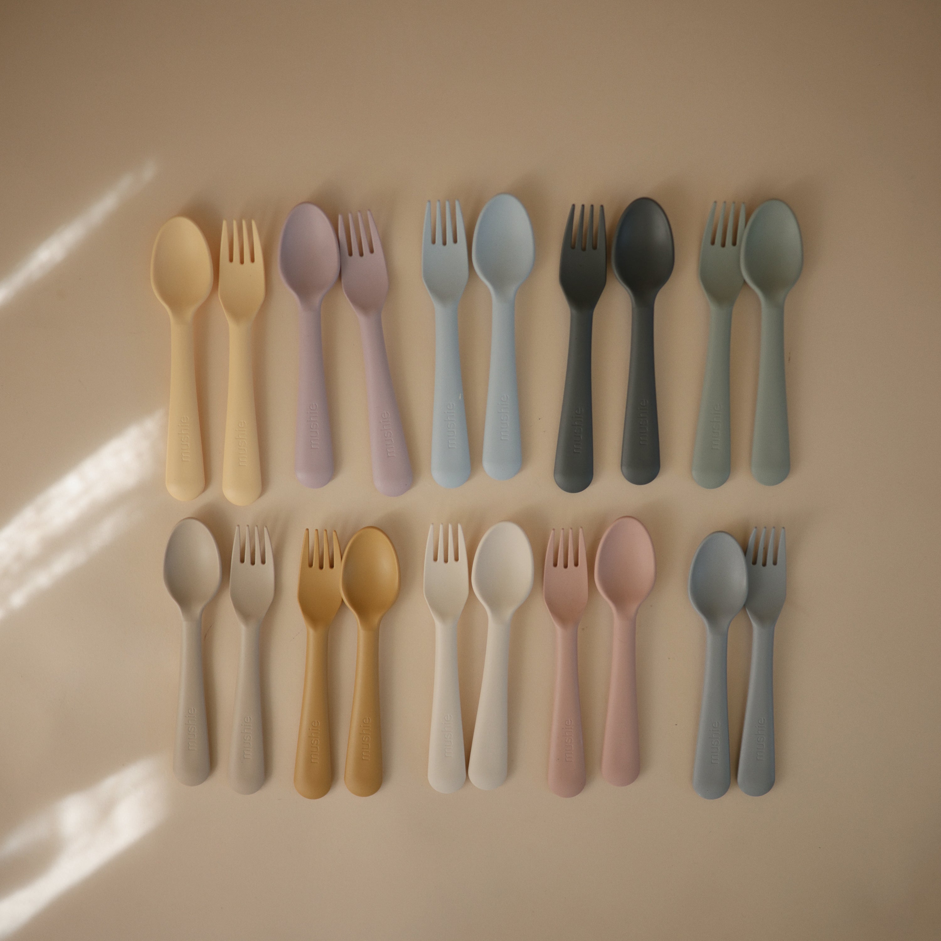 Dinnerware Fork and Spoon Set {Drop Ship}