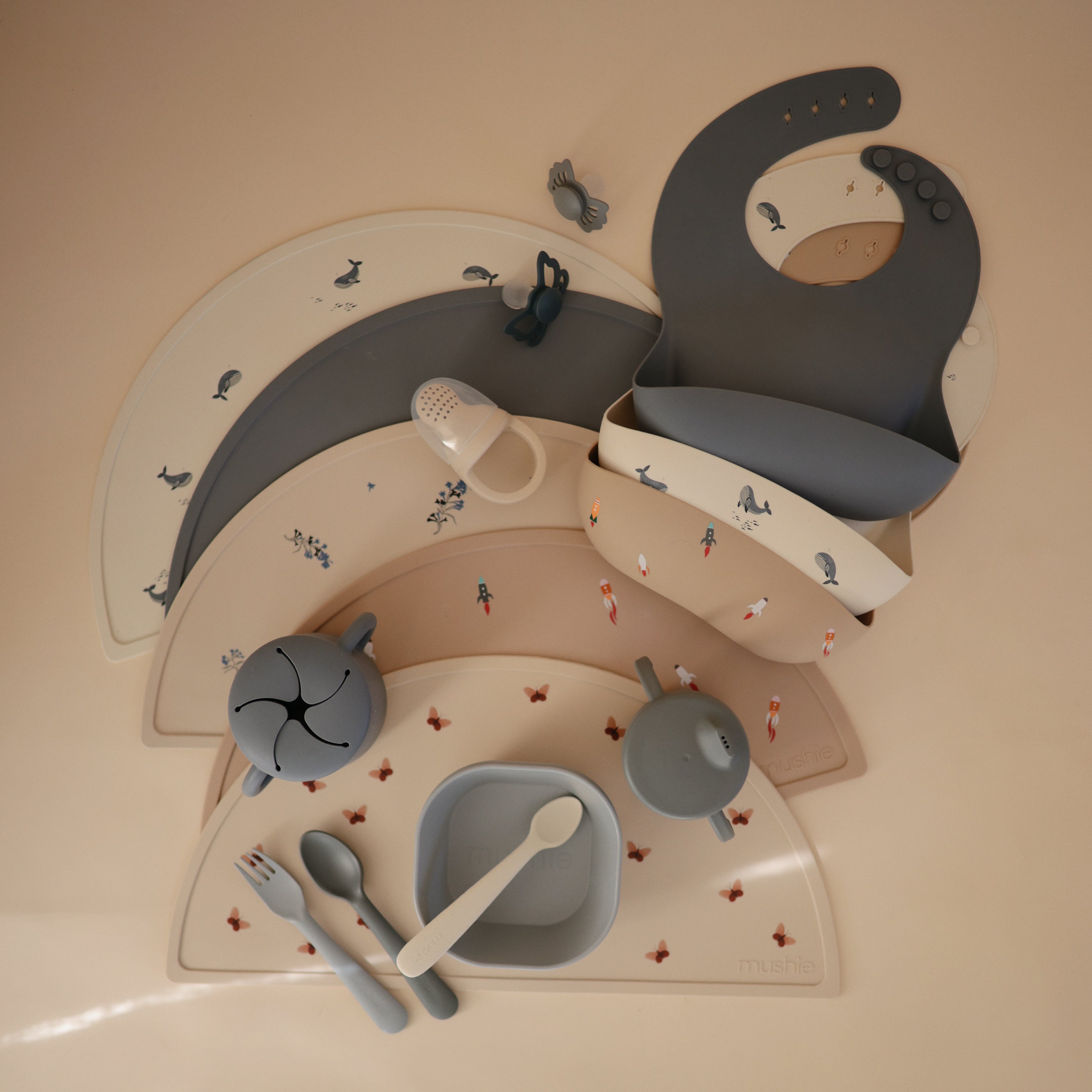 FRIGG Butterfly Anatomical Silicone Pacifier 2-Pack (6-18 Months) {Drop Ship}