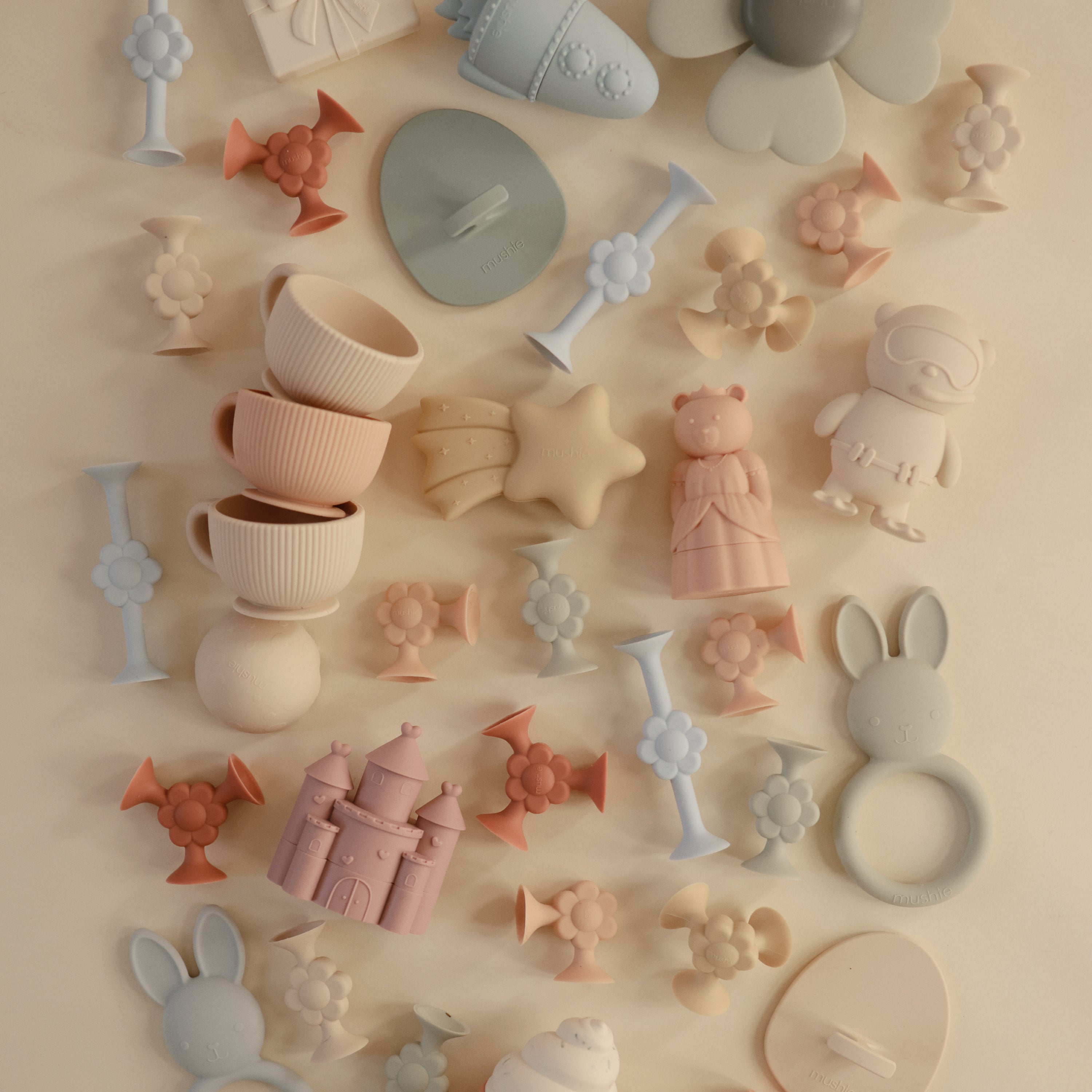 Daisy Silicone Suction Builders {Drop Ship}