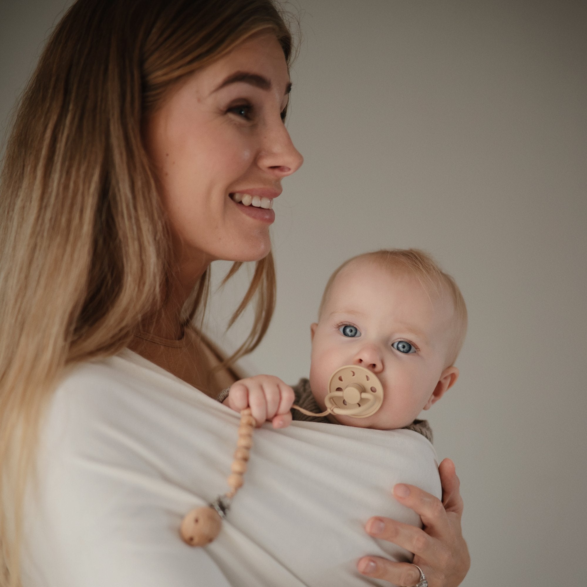 FRIGG Moon Silicone Pacifier 2-Pack {Drop Ship}