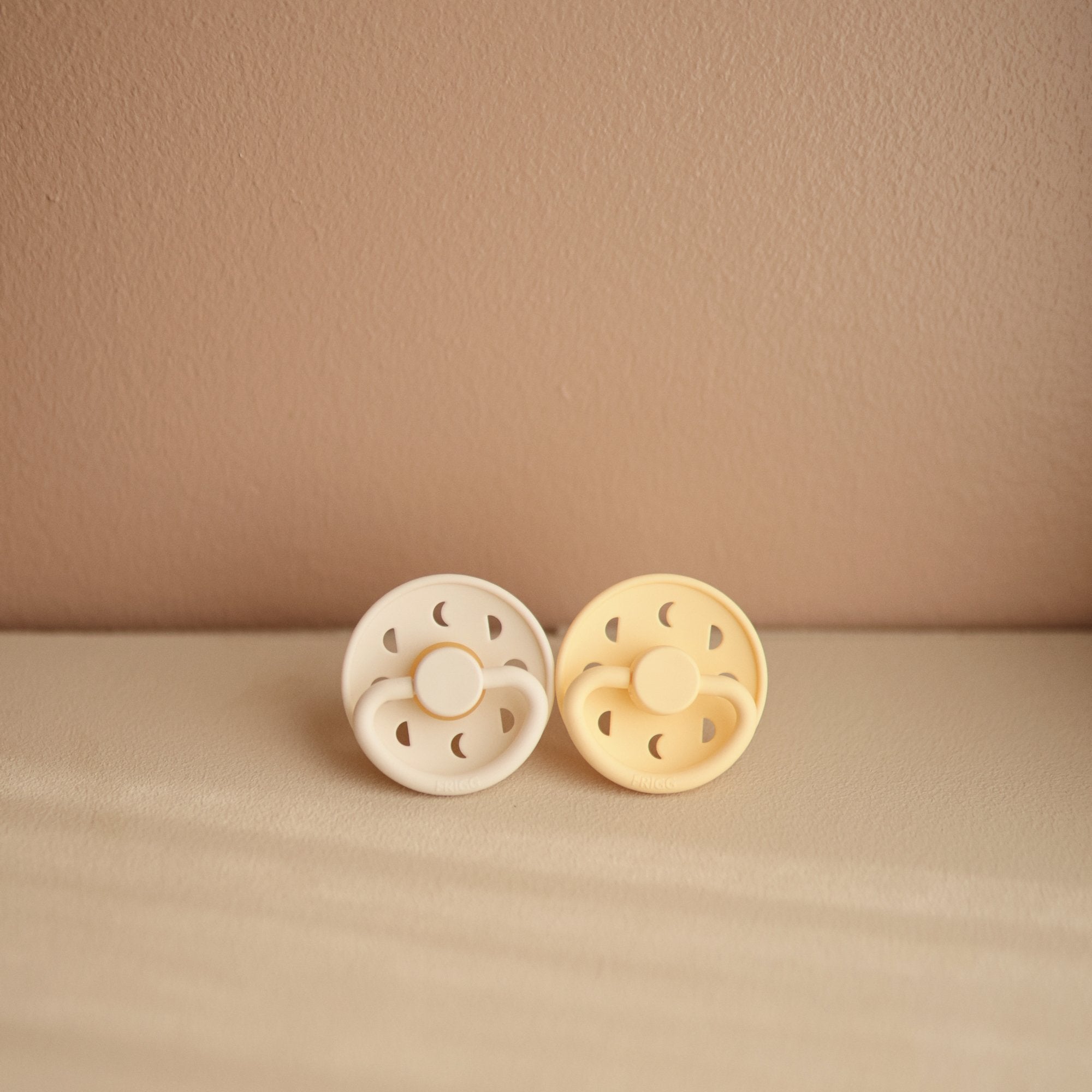 FRIGG Moon Natural Rubber Pacifier 2-Pack {Drop Ship}