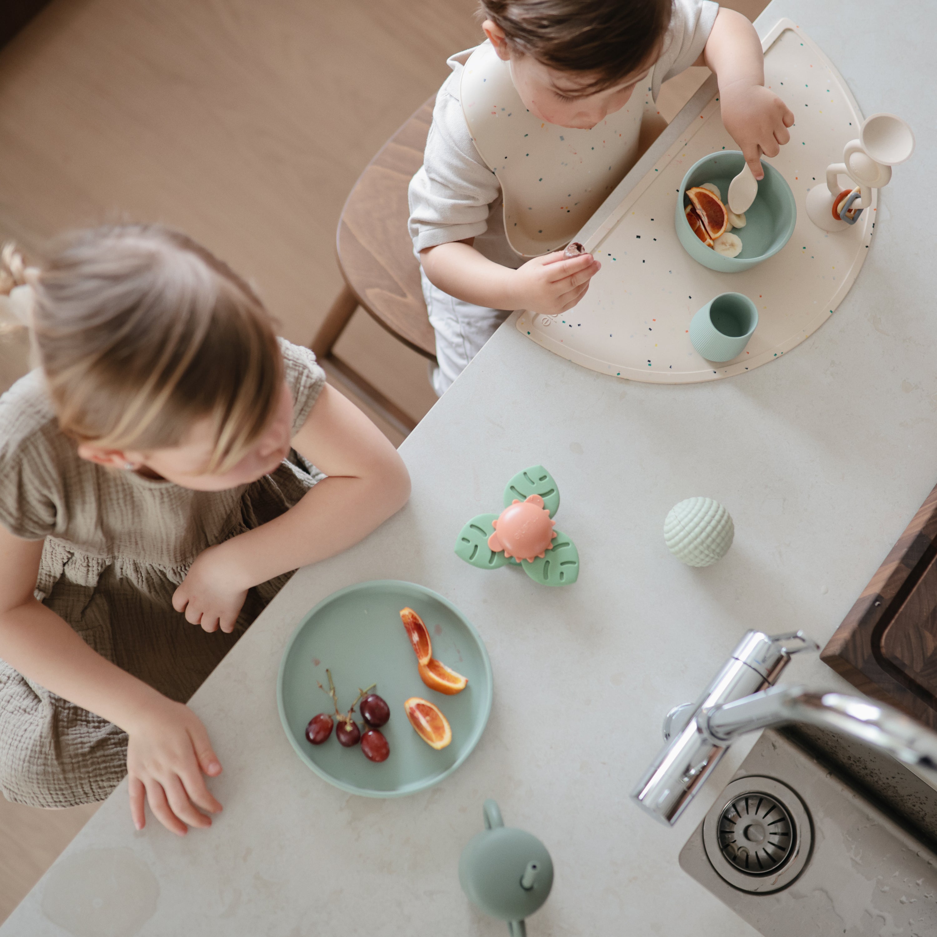Silicone Placemat {Drop Ship}