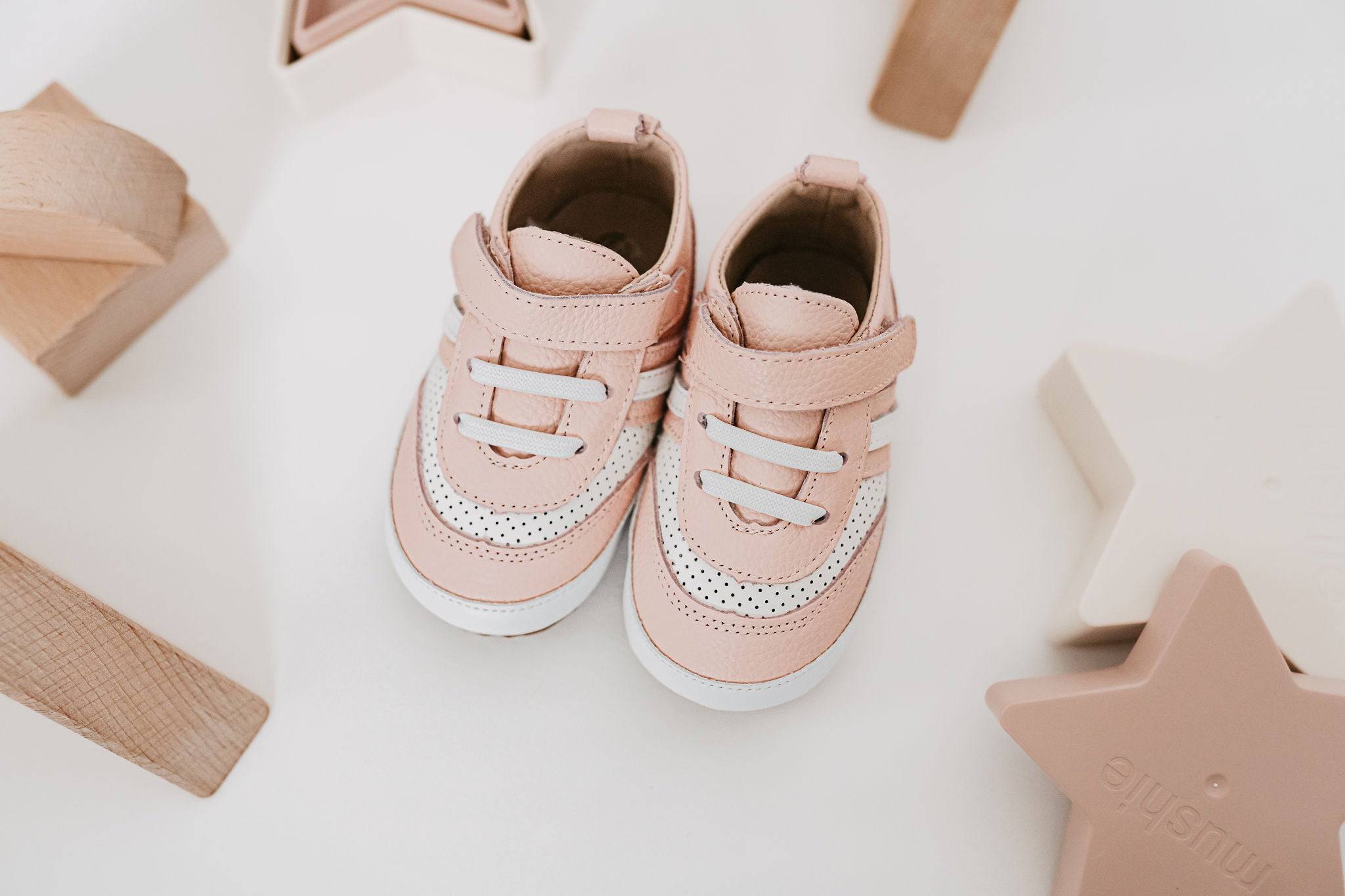 The Henry Low Top {DROP SHIP}