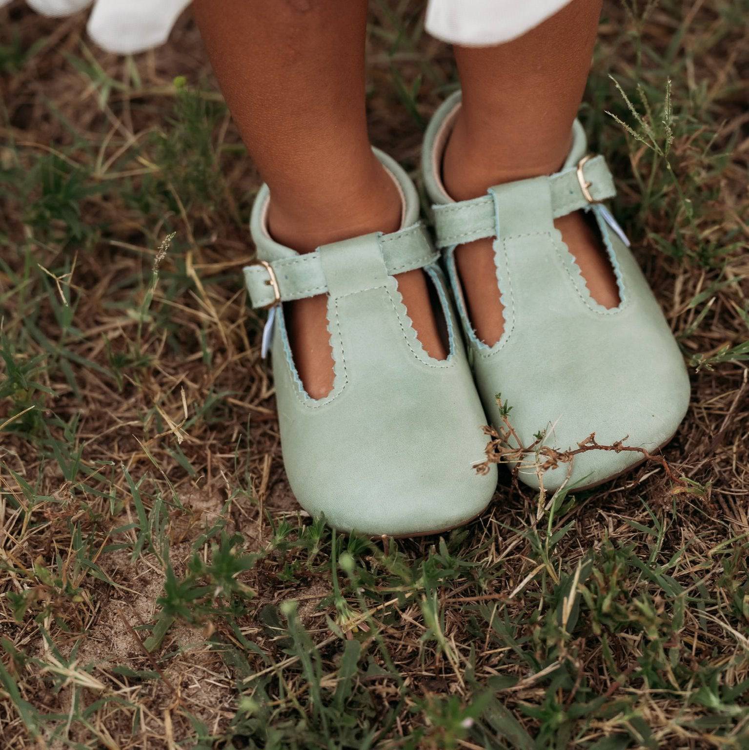 The T Bar {Premium Leather} {DROP SHIP}